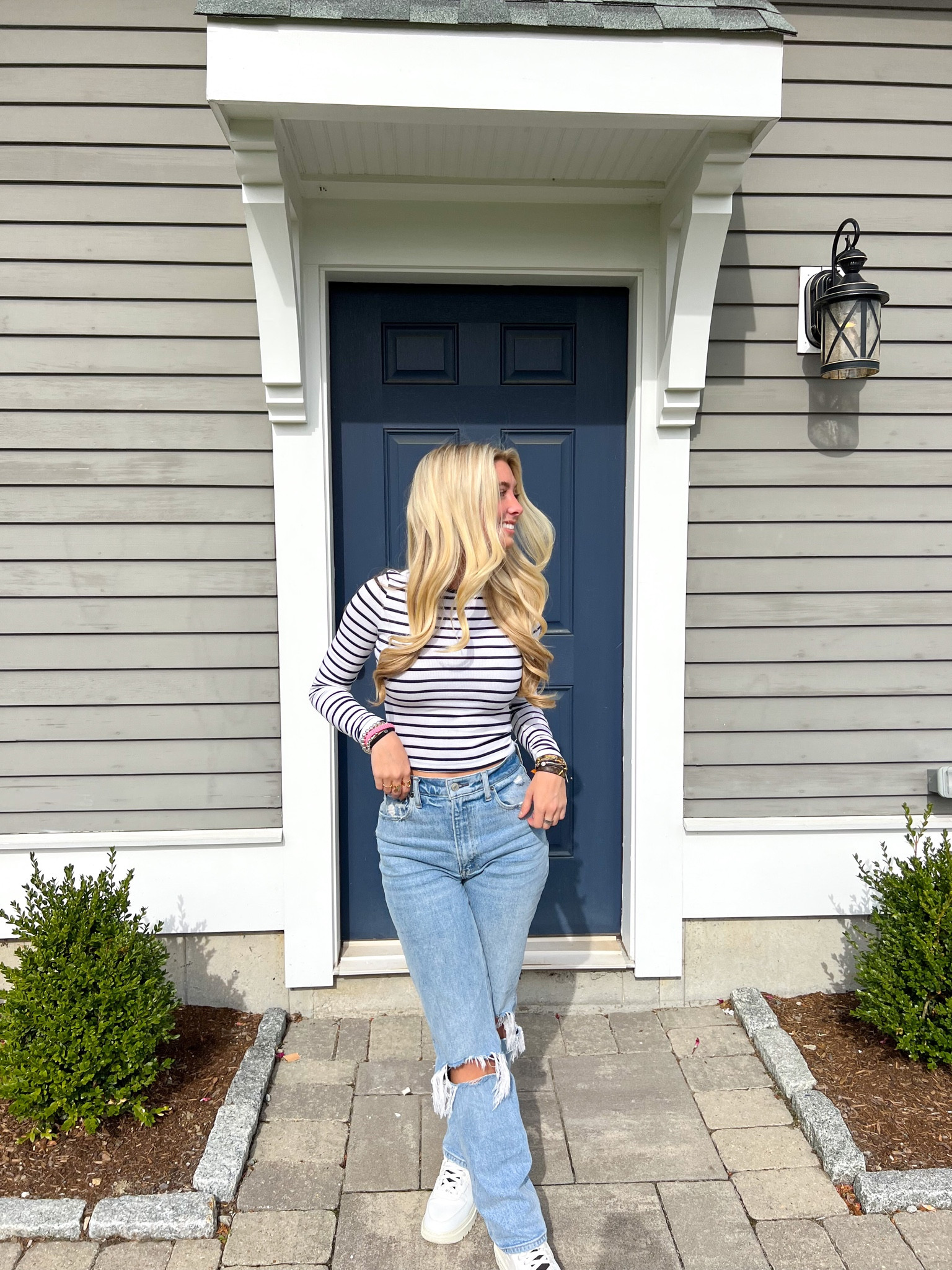 a full @abercrombie fit 🫶🏼 
•
linking it all in stories & my liketoknow.it !! 
•
•
•


#LTKunder50 #LTKSeasonal #LTKU