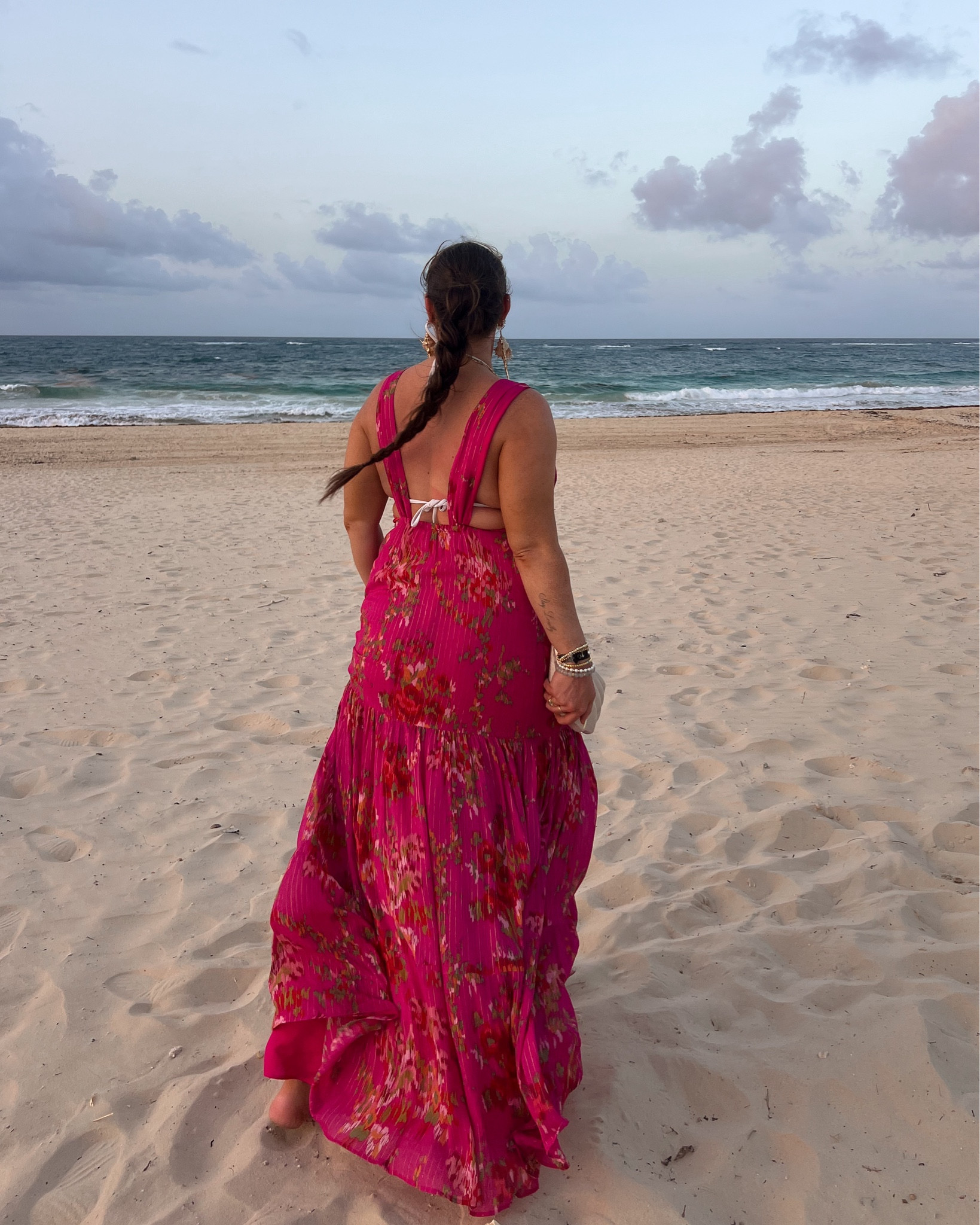 wearing a US 8! 🌺

#LTKMidsize #LTKStyleTip #LTKSeasonal