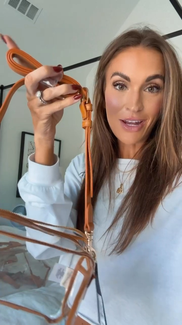 perfect clear bag for sporting events, concerts, etc! 🤍

#LTKFindsUnder50