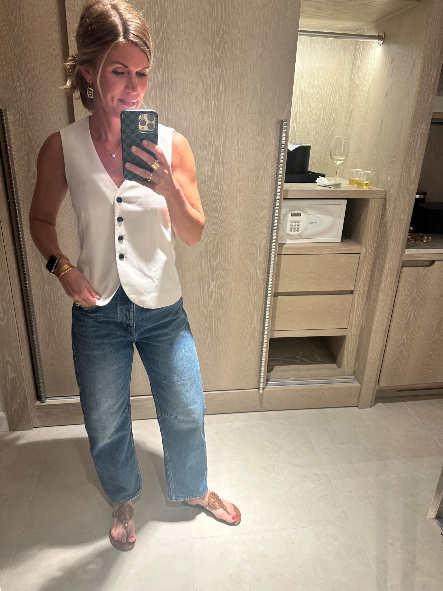 Casual spring fit

#LTKSaleAlert #LTKOver40 #LTKSeasonal