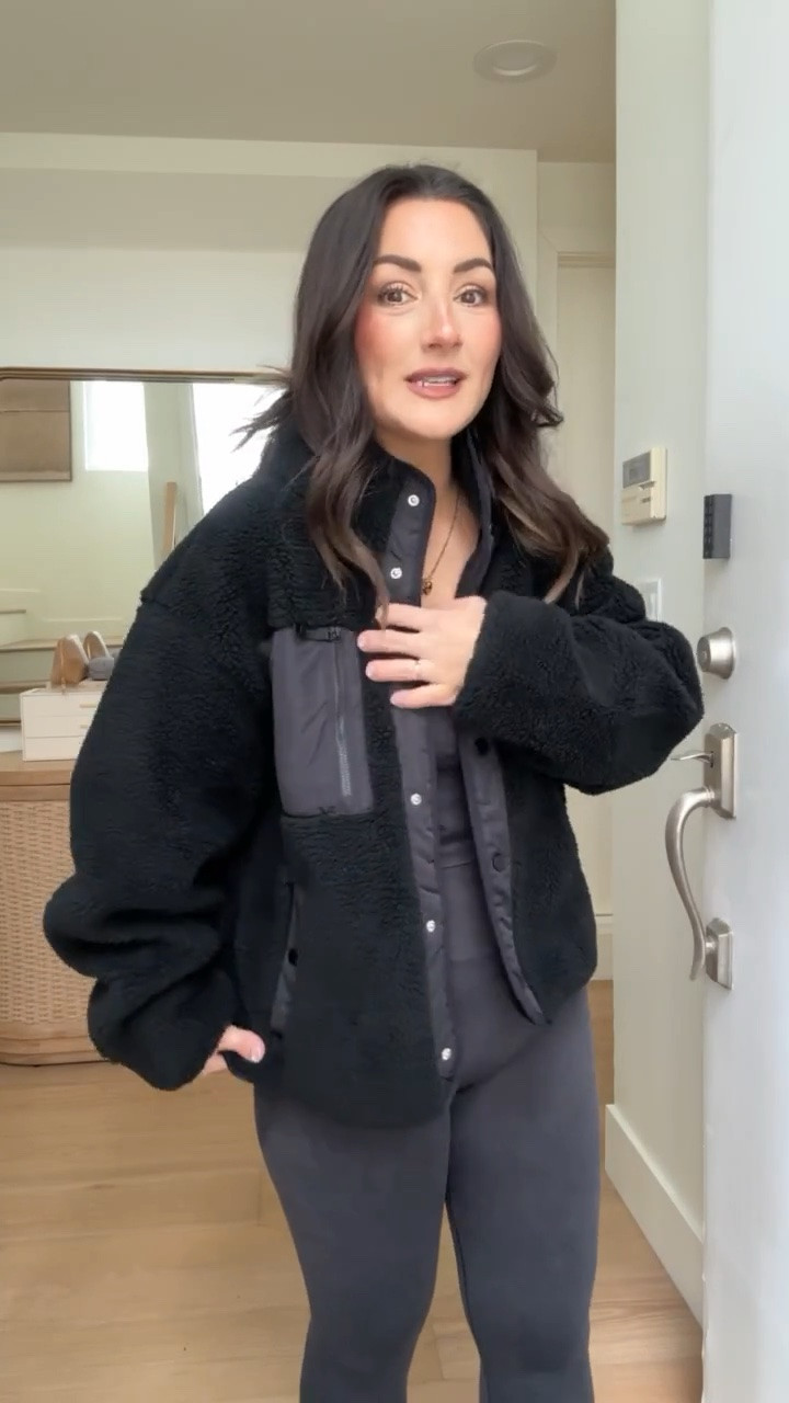 OOTD for Pilates! 

Jacket and tank size small
Leggings size medium short 

5’0” 140lbs 
Petite friendly

@fabletics #fableticspartner

#LTKPetite #LTKActive #LTKSaleAlert