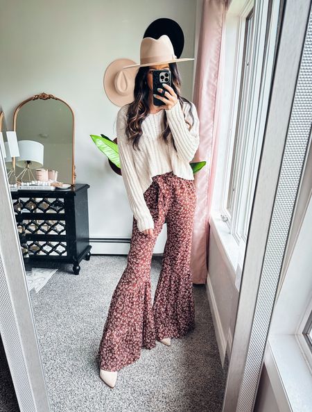 The Fall pants of my dreams— the floral print and flare leg is everything! Wearing a small in both top and bottom. TAKE30 for 30% off 

#LTKsalealert #LTKSale #LTKSeasonal