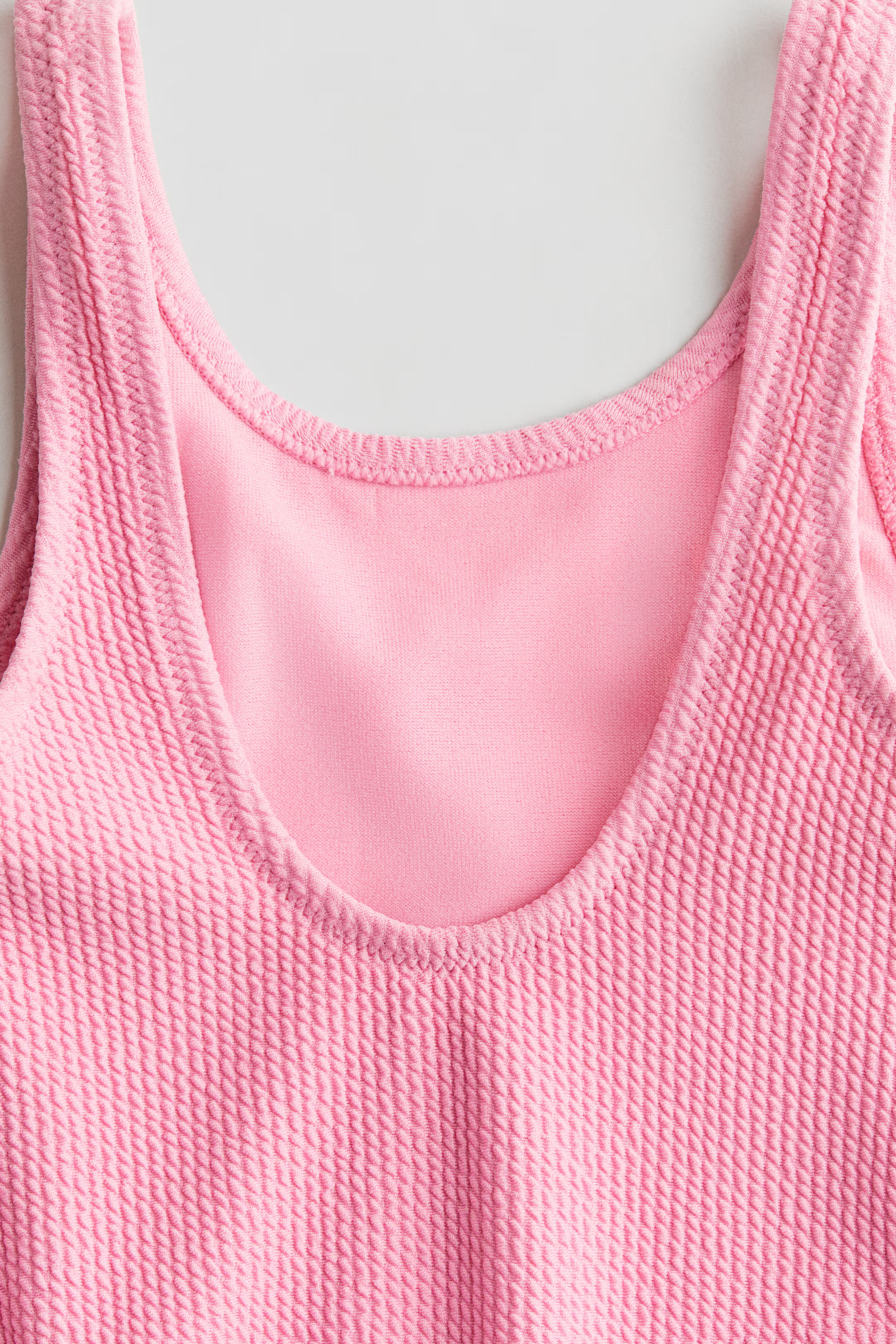 Textured swimsuit | H&M (UK, MY, IN, SG, PH, TW, HK)