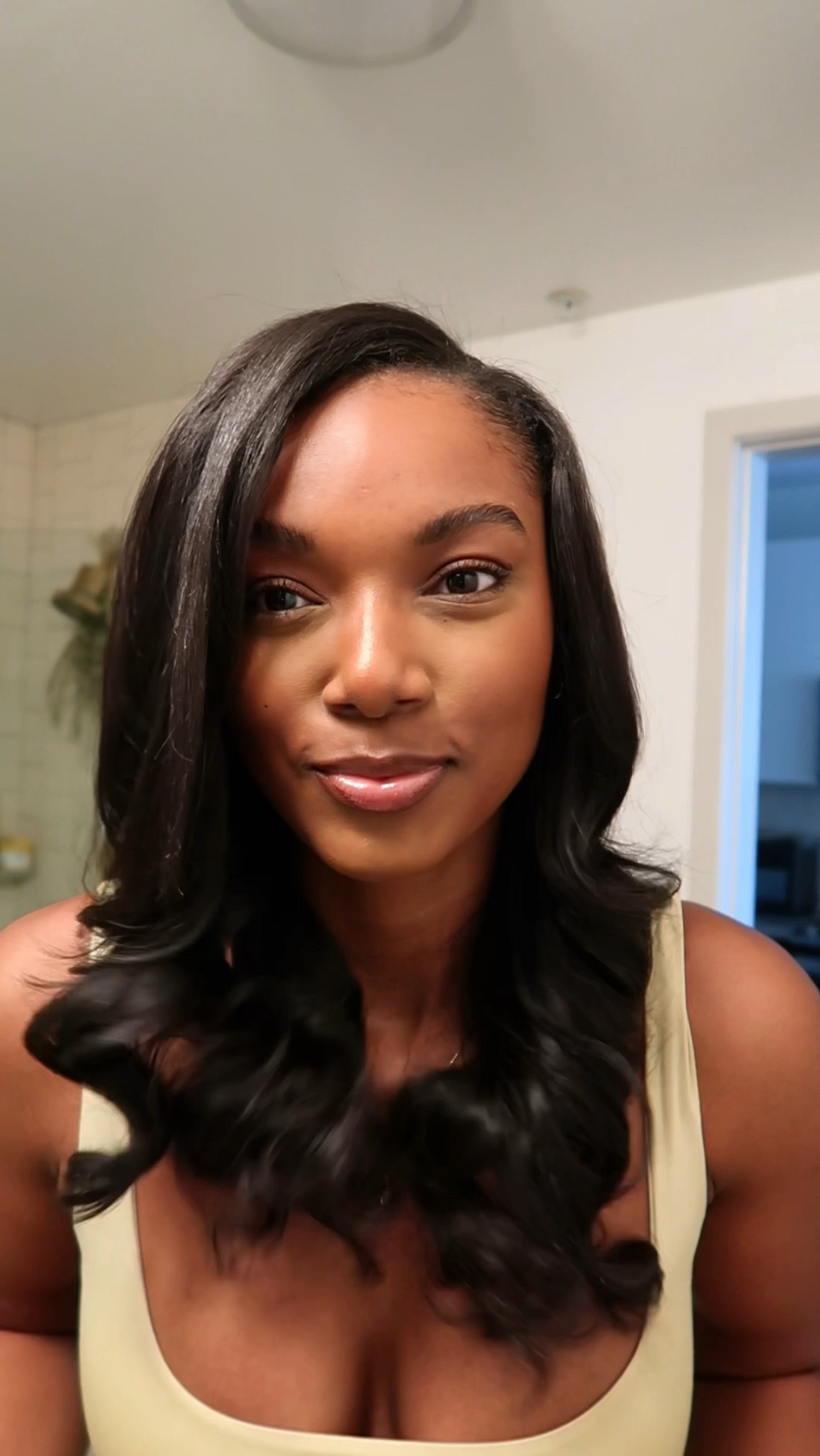 heatless curls never fail me 🥰

#LTKWatchNow #LTKBeauty #LTKMostLoved