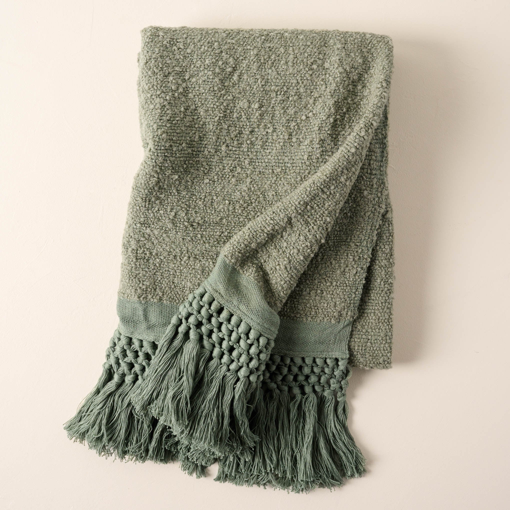 Seagrass Essential Tassel Throw | Magnolia