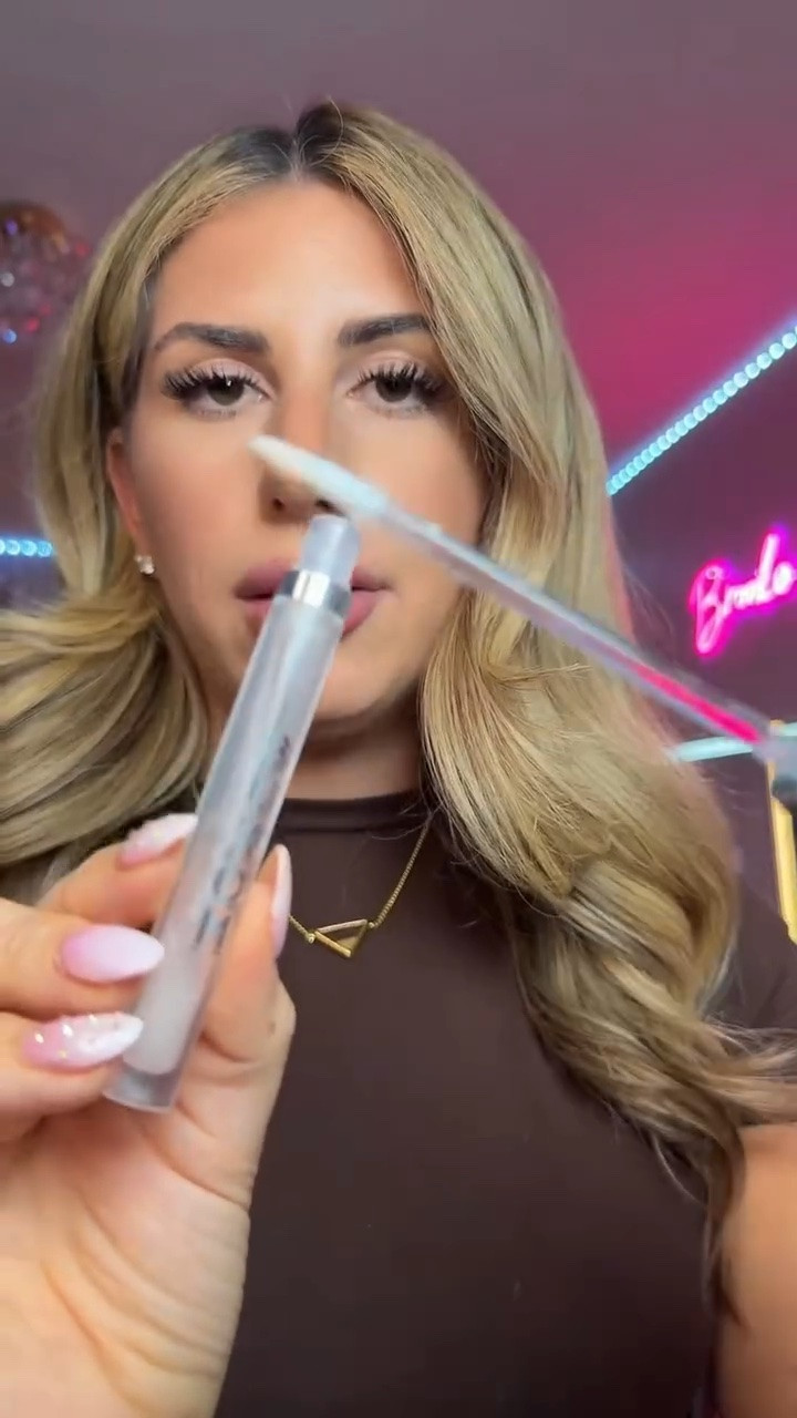 Get the look of fuller, smoother lips with this lip plumper that adds shine and helps lips appear more defined with a comfortable tingling feel.

#LTKBeauty #LTKmomlife #LTKgrwm
