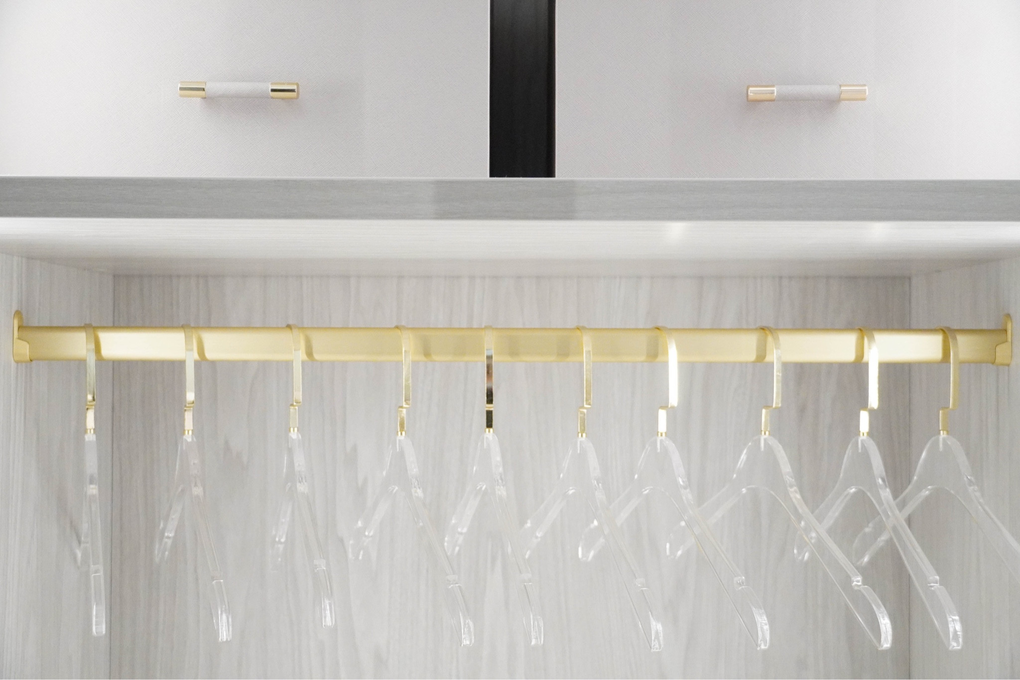 Acrylic hangers with brass hardware
& decorative storage baskets


#LTKhome #LTKGiftGuide #LTKunder100