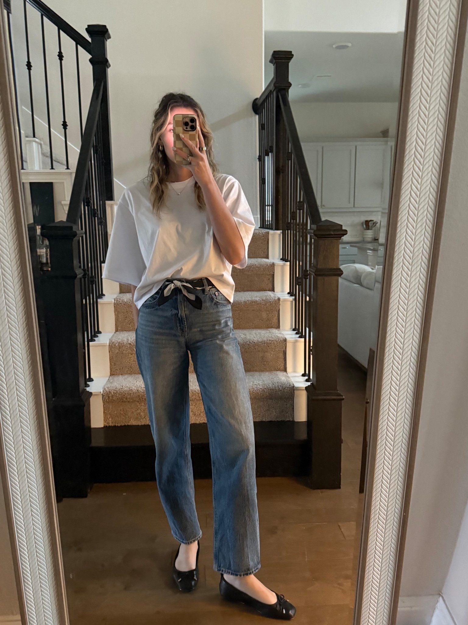 Love accessorizing with a silk scarf! 


Belt scarf 
Office ootd 
White tshirt 
Barrel Jean 
Sanctuary 
@Pistola Denim 

#LTKWorkwear #LTKdayinmylife #LTKootd