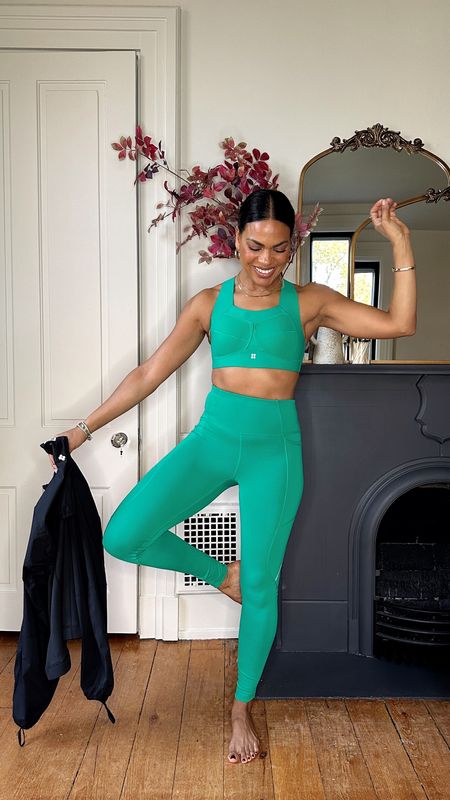 Sweaty Betty has great fitness wear  - keeps you warm & fashionable for winter. This electric green is an amazing color pop!  Doesn’t constrict you while you’re running or working out- moveable, breathable, and beautiful! Such amazing quality. 30% off everything & 50% off 200+ styles until 11/27

@sweatybetty #iamasweatybetty #Ad

#LTKfitness #LTKover40 #LTKstyletip