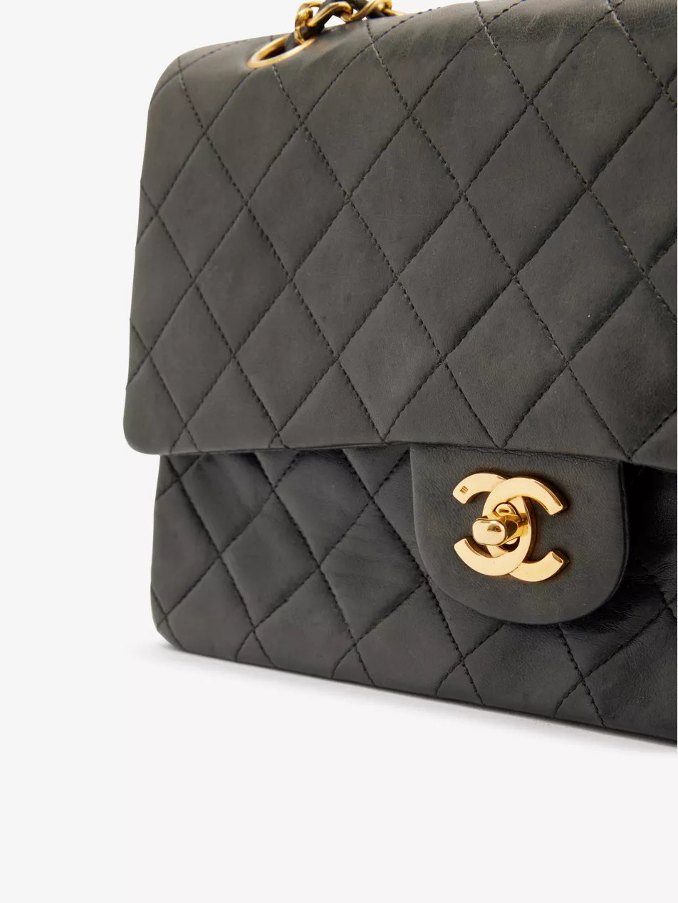 Pre-loved Chanel classic quilted leather shoulder bag | Selfridges
