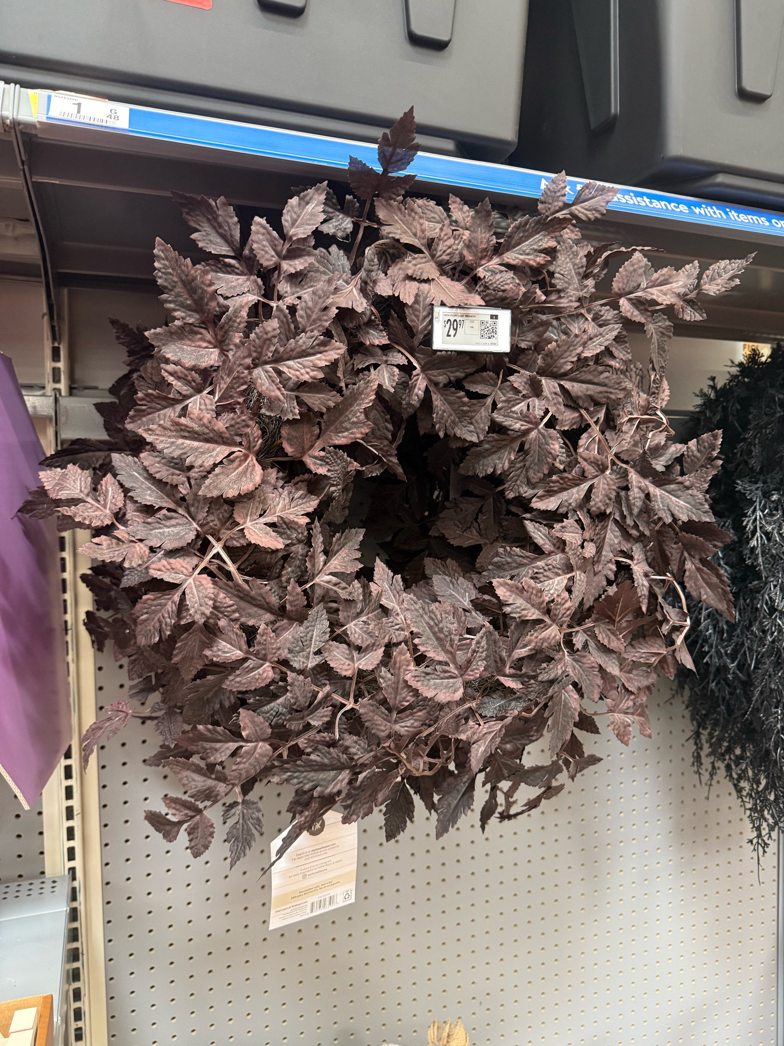 Halloween wreath

halloween home decor  spooky season  walmart home  walmart finds

#LTKmomlife #LTKSeasonal #LTKHome