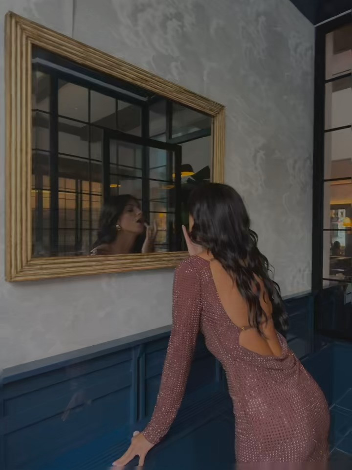 this dress is perfect for a date night or a fun night out!! love the open back! 

going out dress 
date night dress 
party dress 
holiday dress  

 #LTKHoliday #LTKParties #LTKStyleTip