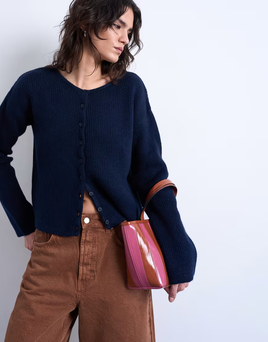 Topshop - Cardigan casual vestibilità comoda color blu navy in maglia a coste | ASOS (Global)