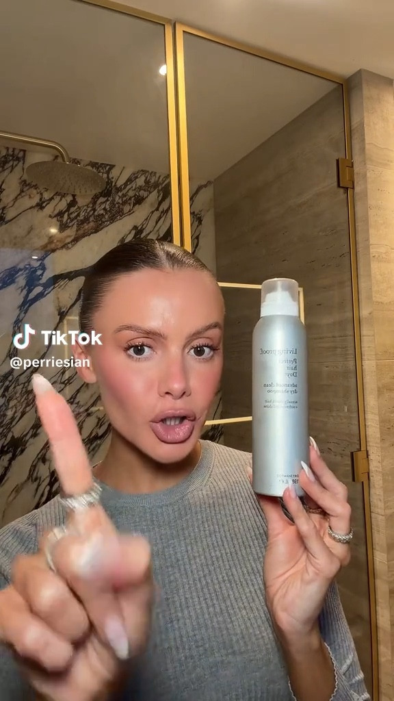 The best dry shampoo EVER 🩶

#LTKuk #LTKeurope #LTKbeauty