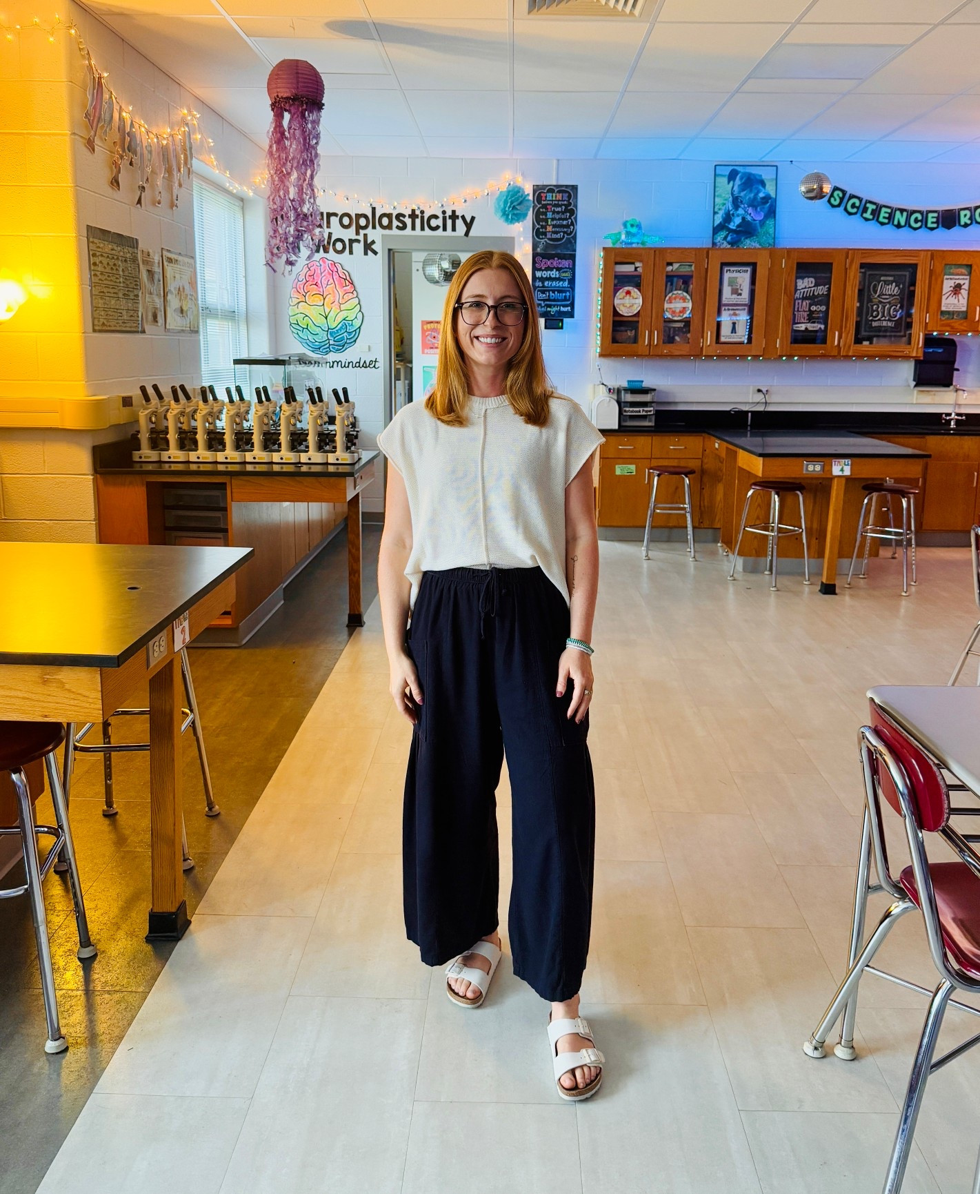 Comfy pants for the win, always! The exact version of these pants is sold out, but I linked a few similar ones that look nice!!

#LTKStyleTip #LTKWorkwear #LTKFindsUnder50