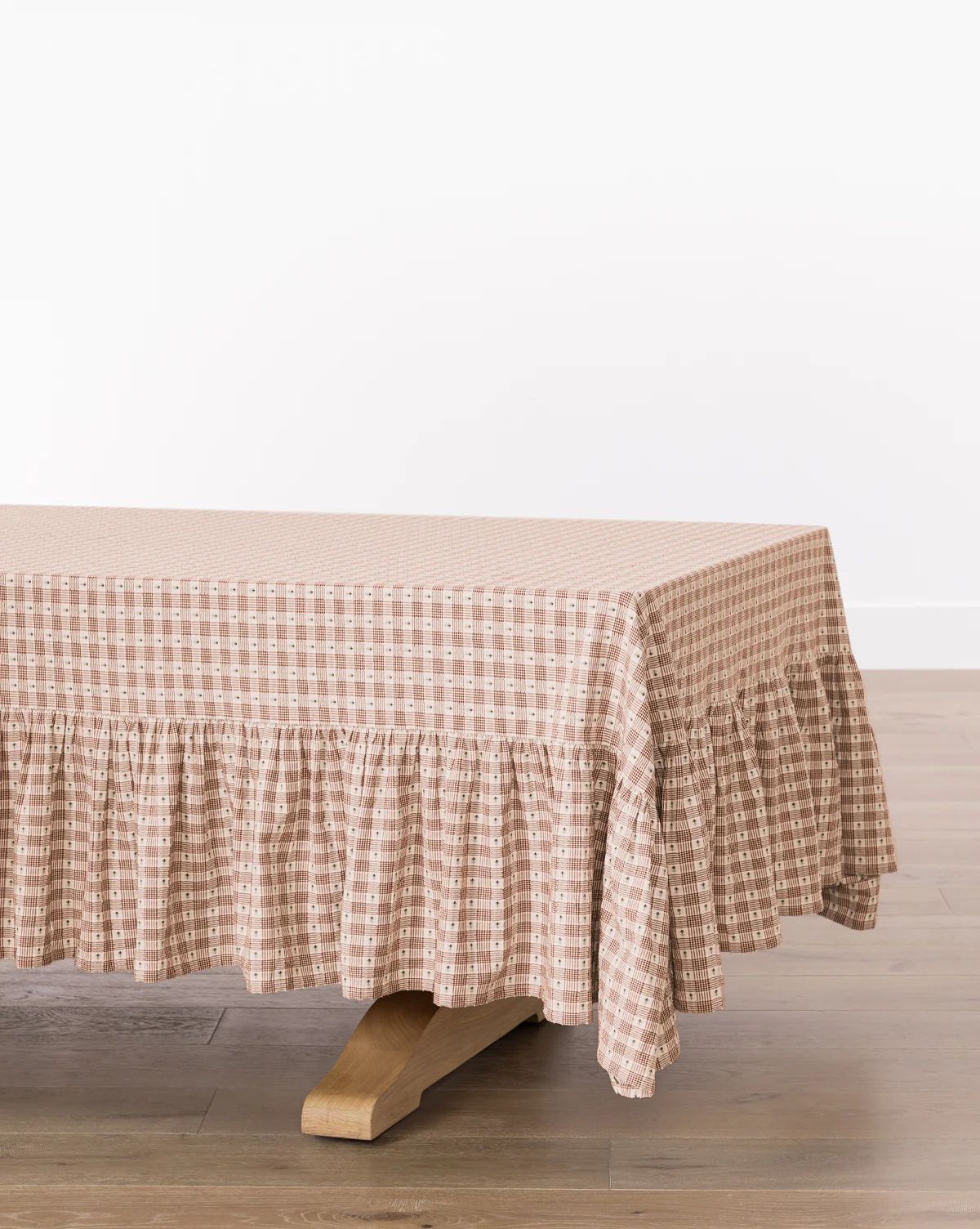 Gardenia Ruffle Border Tablecloth | McGee & Co. (US)