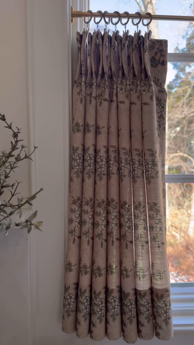 @twopagescurtains makes it so easy to have high end window treatments in any space. I always pictured cafe curtains here and this print is so perfect! You can shop them and the entire site at 15% off using code MEGLEONARD

Comment CURTAINS below to receive a DM with the link to shop this post on my LTK ⬇ https://liketk.it/55S7I #cafecurtains #windowtreatments #windowtreatment #classichomedecor #nancymeyers #classichomedecor #homerenovation #homedesign #homebeforeandafter #kitchenrenovation #kitchendesign #homerenovations #traditionalhome #cottagekitchen #demoday #homedemo #kitchendemo #kitchenbeforeandafter #cottagekitchen #nancymeyers #coastalkitchen #kitchensinks #kitchensinkwindow