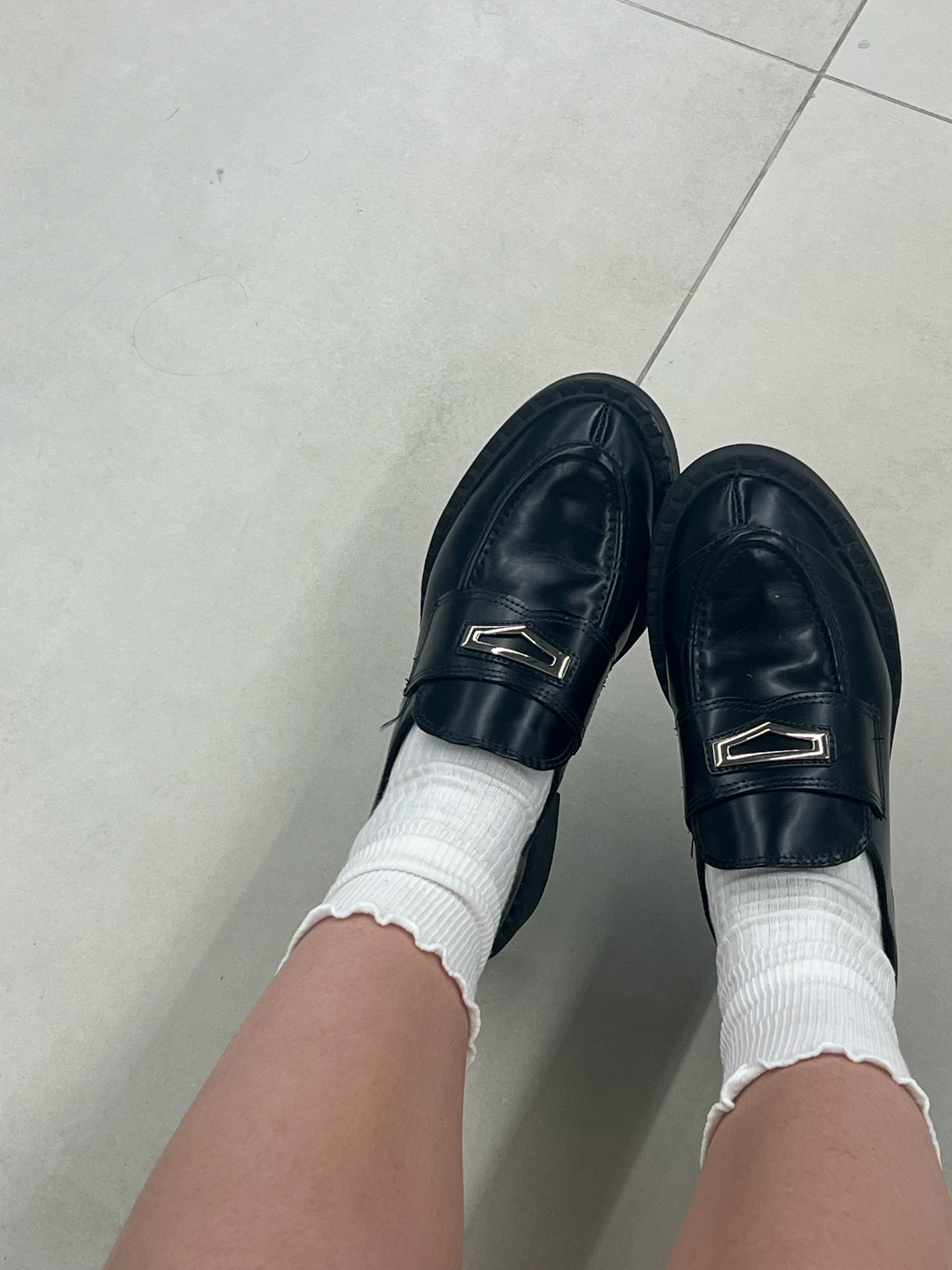 O mocassim mais confortável 🤍 Arezzo by Livia Nunes. Meu tamanho é usual, 35 ✨

#LTKstyletip #LTKbrasil