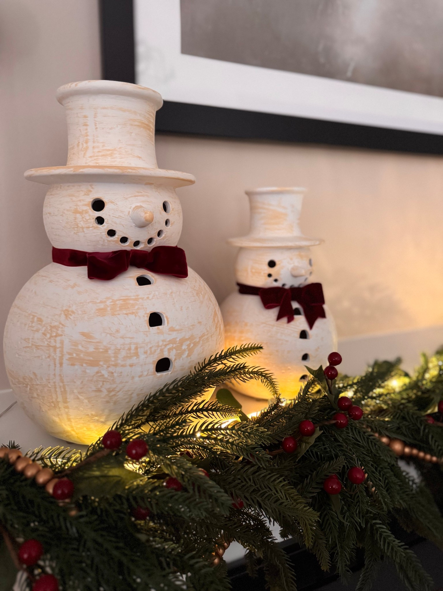 Cozy Christmas moments 🤍⛄️

These ceramic snowmen and a simple evergreen garland created the sweetest little winter scene on my mantle. If you want to recreate this look, I linked similar snowmen, velvet ribbons, warm LED lights, and faux greenery on my LTK.

#christmasdecor #mantleinspo #holidayhome #ltkholiday #homedecorfinds



Christmas mantle decor, ceramic snowmen decor, holiday home styling, cozy Christmas aesthetic, winter mantle ideas, neutral holiday decorations, glowing snowman figurines, evergreen garland decor, classic Christmas styling, LTK holiday finds, festive home inspiration, simple Christmas decorating ideas, warm white Christmas lights, traditional holiday mantle setup

#LTKSeasonal #LTKHome #LTKHoliday
