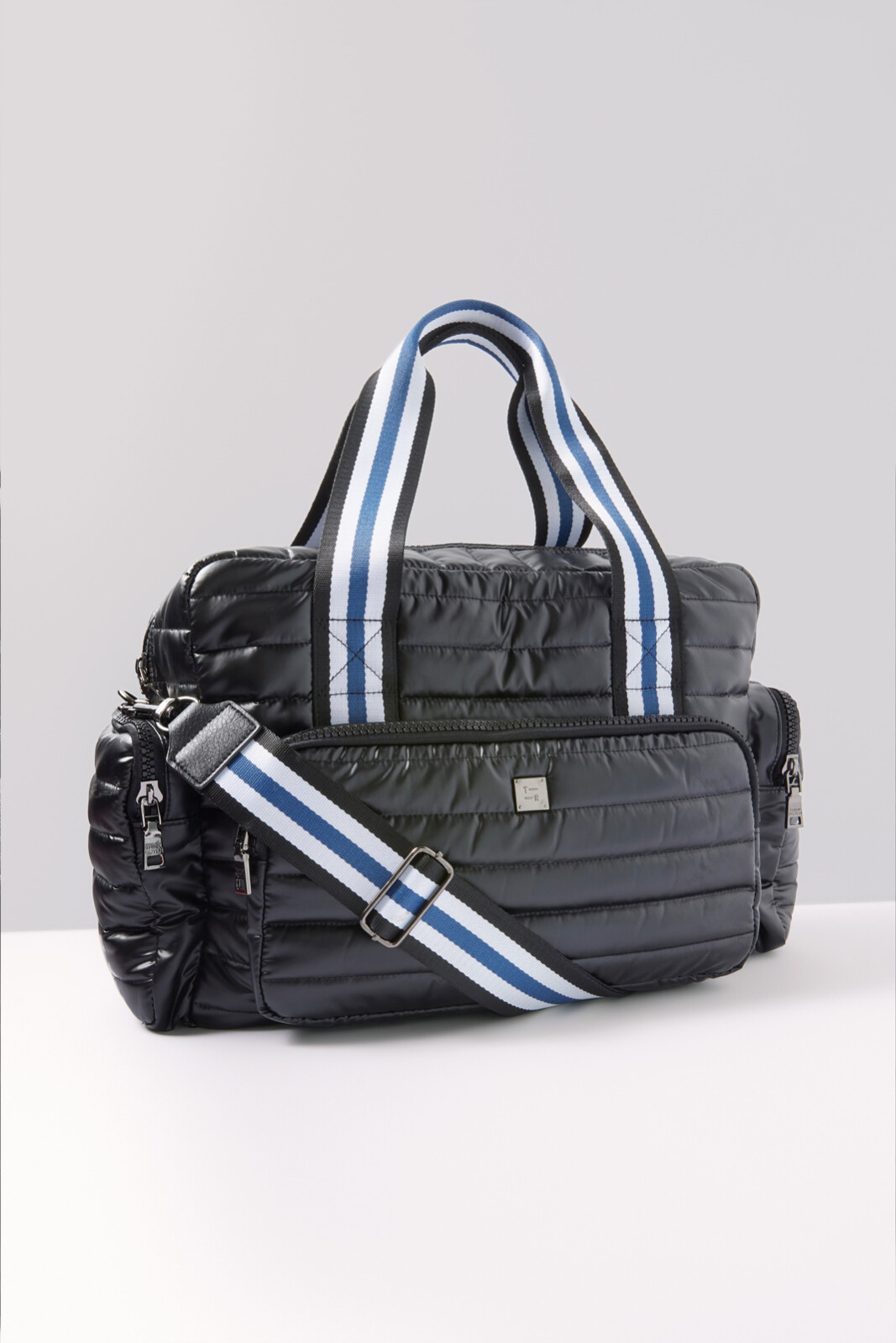 Voyager Travel Tote | Evereve