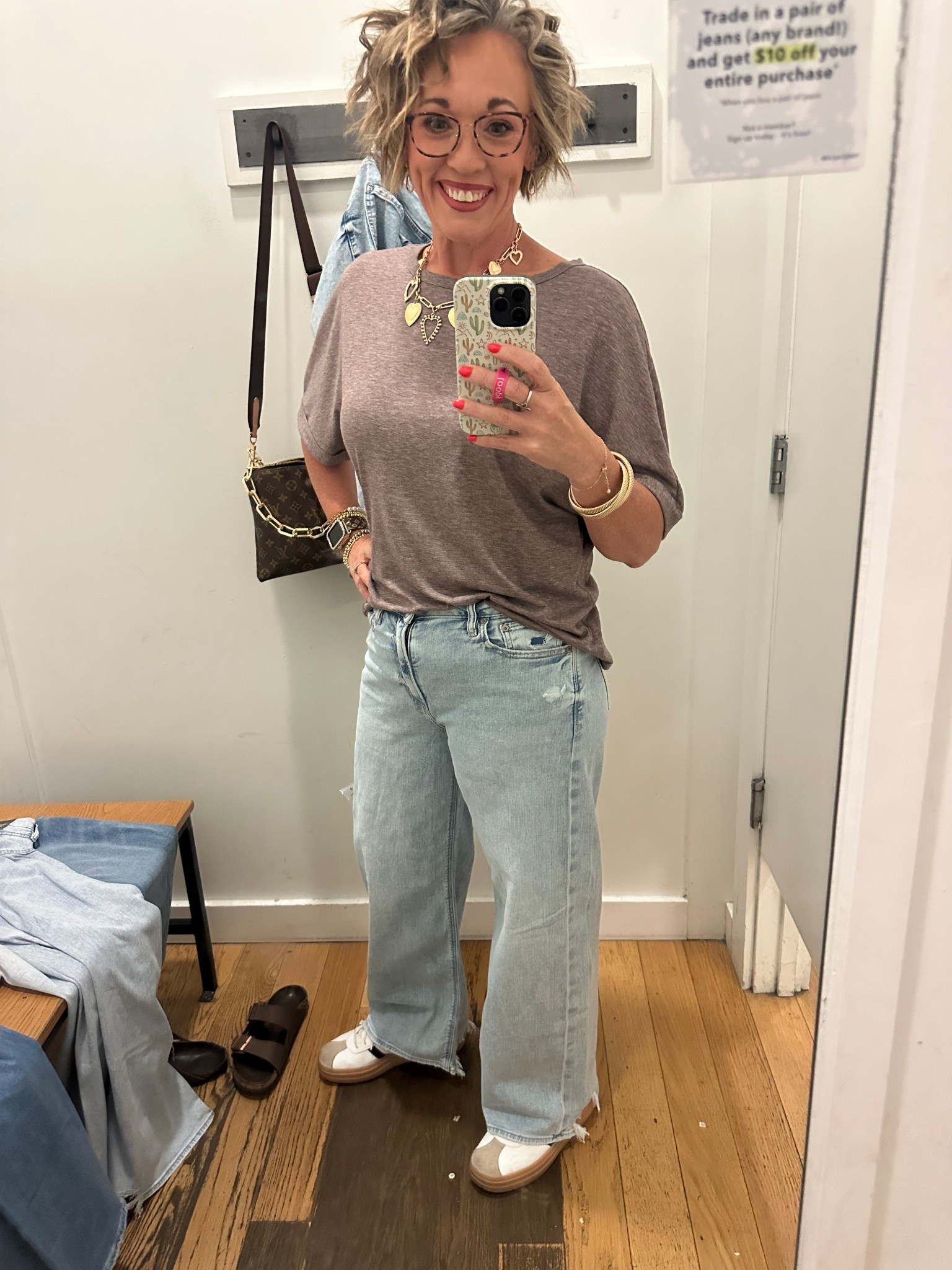 High waisted baggy jeans