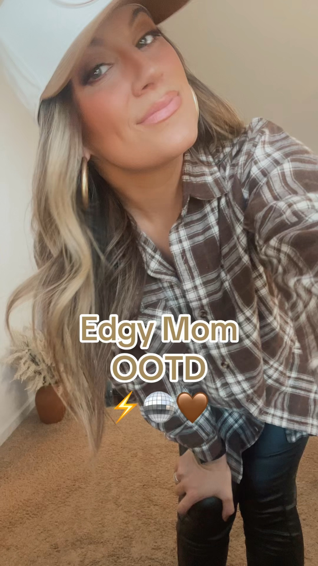 #edgymomfit #comfyootd #amazonoutfits 

#LTKShoeCrush #LTKWatchNow #LTKStyleTip