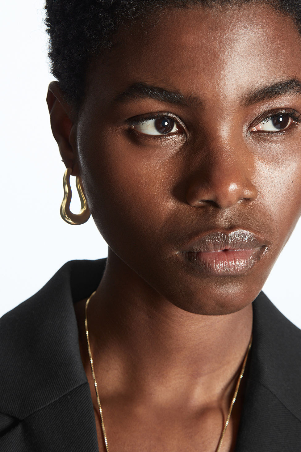 WAVY HOOP EARRINGS - GOLD - Accessories - COS | COS (US)