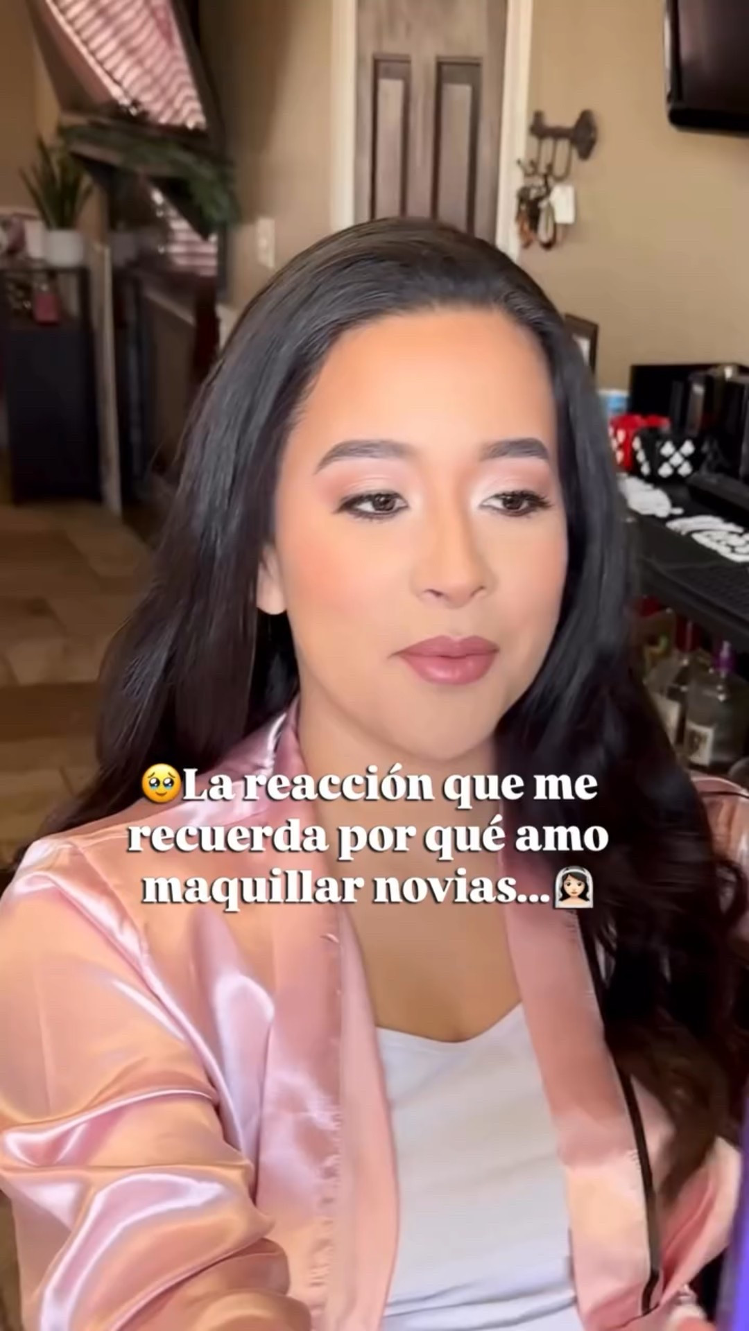 No esperaba esta reacción.. 😍😍🥰
Mi propósito no es solo maquillar... es que te veas como te sientes por dentro: feliz, amada, segura.🌷💕
My gorgeous bride of the day👰🏻‍♀️ @daniela.chang 😘😘
.
¿Lista para ser la próxima Glow Bride? 👰🏻‍♀️ 

Mándame un DM con tu fecha de boda para agendar tu prueba bridal 💌🥰

#glowbride #BridalMakeupArtist #MakeupByBecamua1 #novias2025 #maquillajedenovia #bridalbeautybesties 
#ʙʀɪᴅᴀʟᴍᴀᴋᴇᴜᴘ