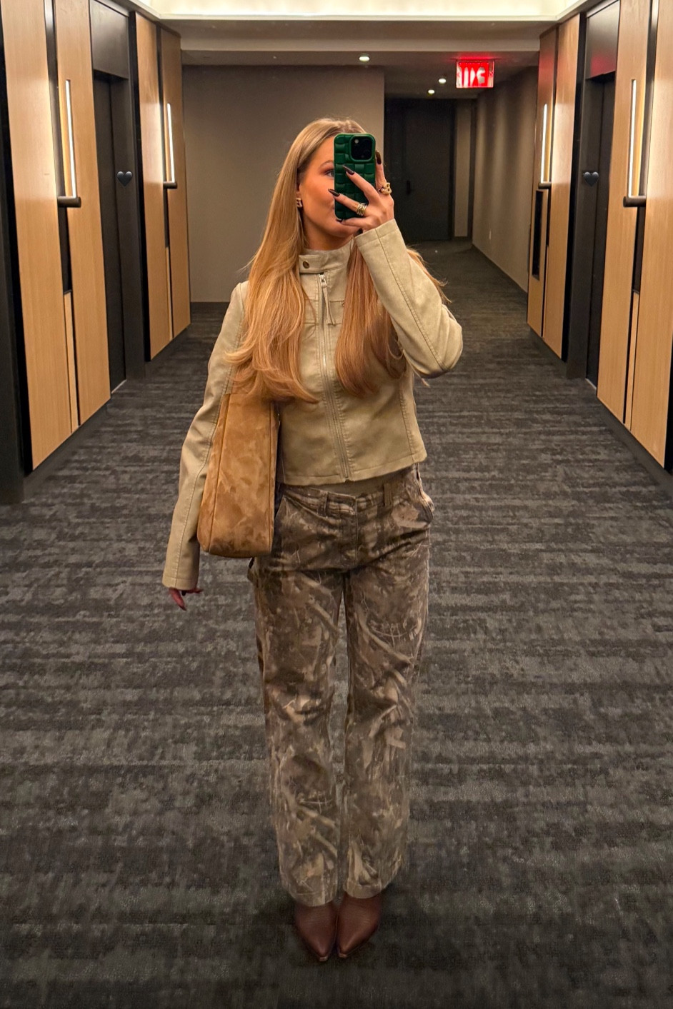 Dinner in NYC 🏙️🫶🏻

#LTKCyberWeek #LTKHoliday #LTKSeasonal
