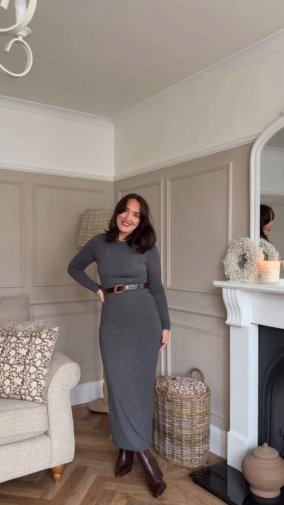 Day 4 💕 Today I spent the day with my sister. We went for lunch and looked at all the Christmas decorations 🙈🤣 probably too early. But it made us very happy. This outfit is one of my favourite combinations charcoal and chocolate.

#LTKautumn #LTKmidsize #LTKmodest