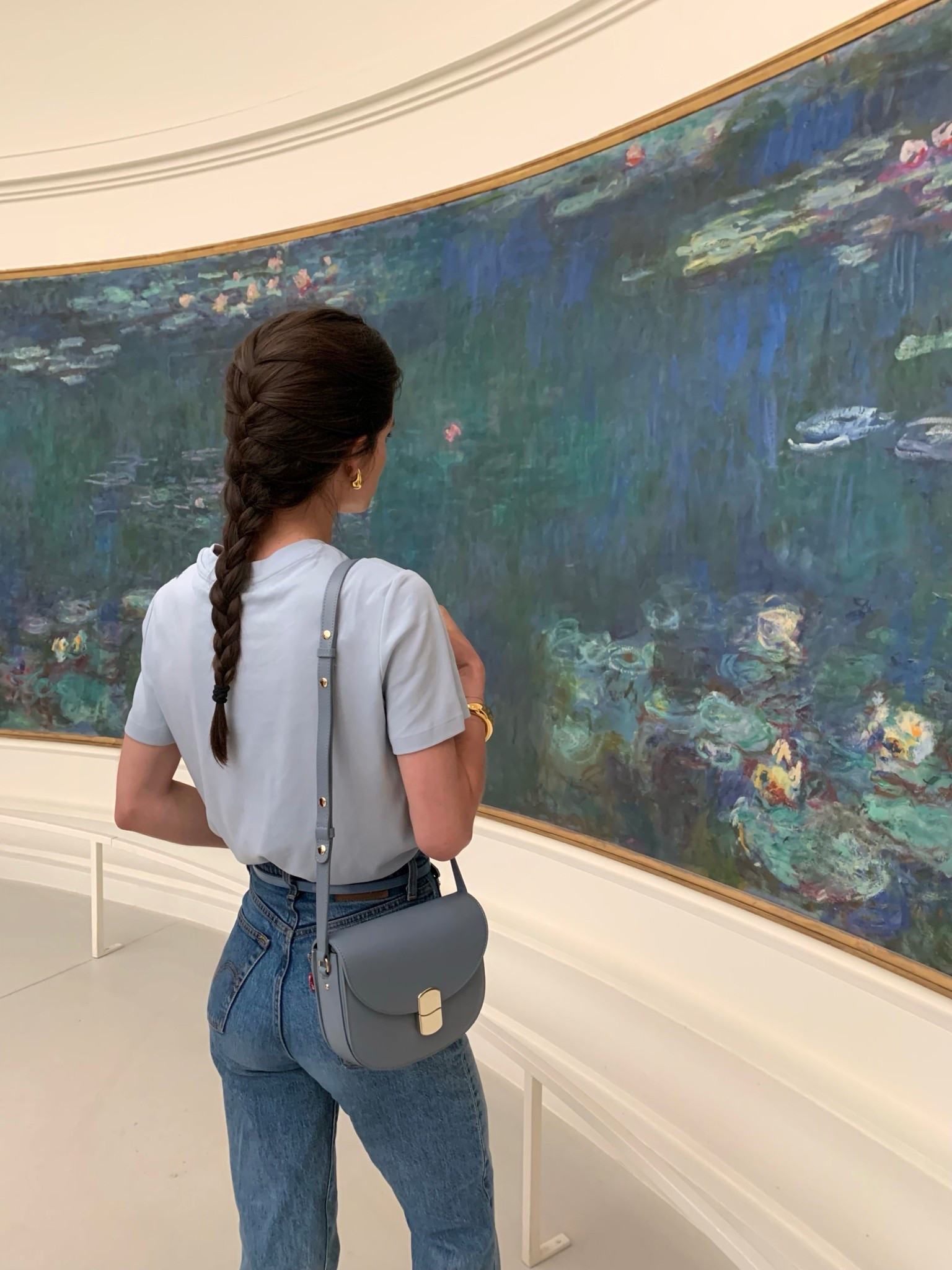 Escaping the bad weather with Monet 🎨