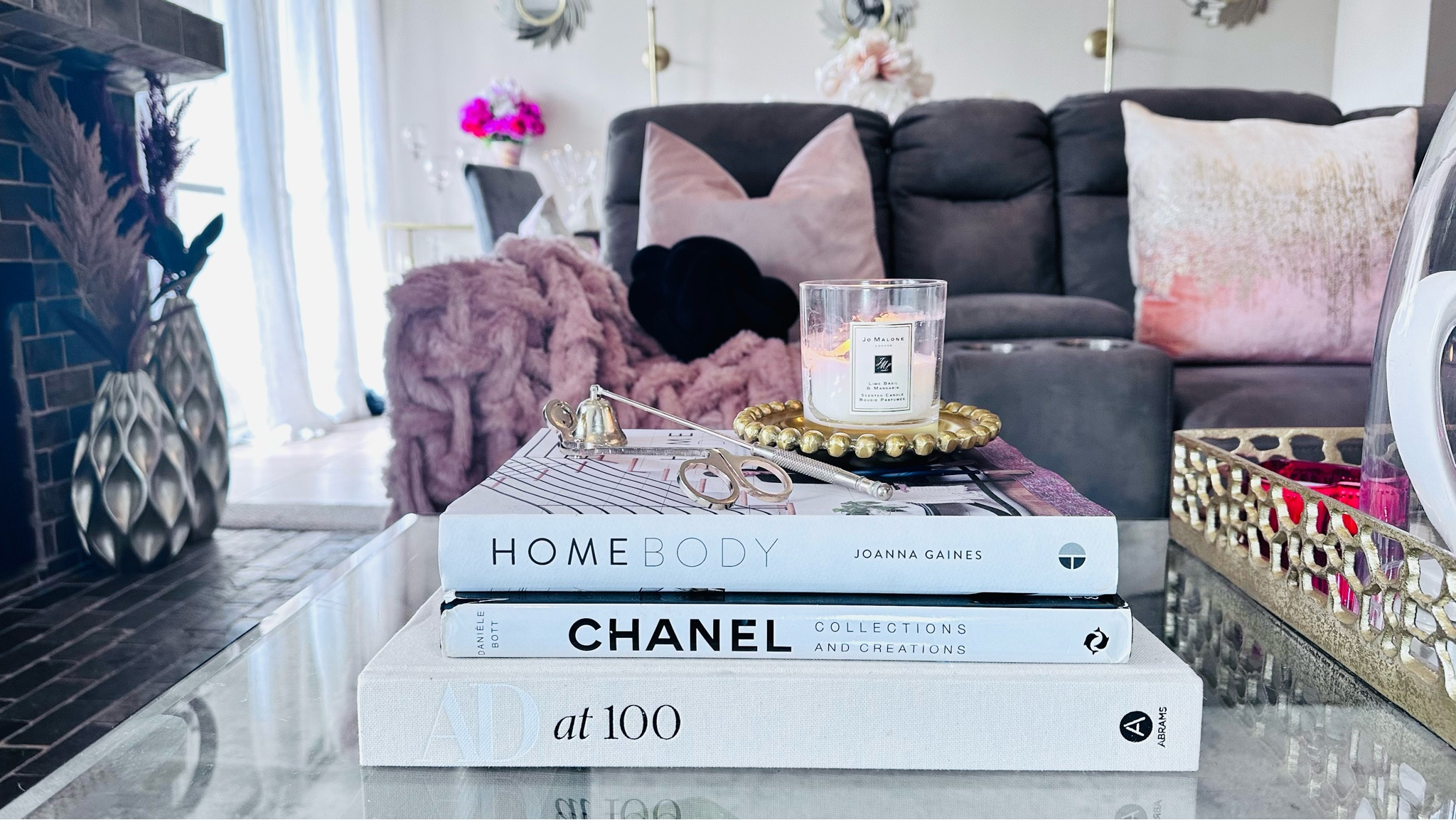 Home Decor | coffee table | floor vase | throw pillows | pillows | candle | | flowers | sconces | recliner | area rug | shop decor 

#LTKhome #LTKFind #LTKSale