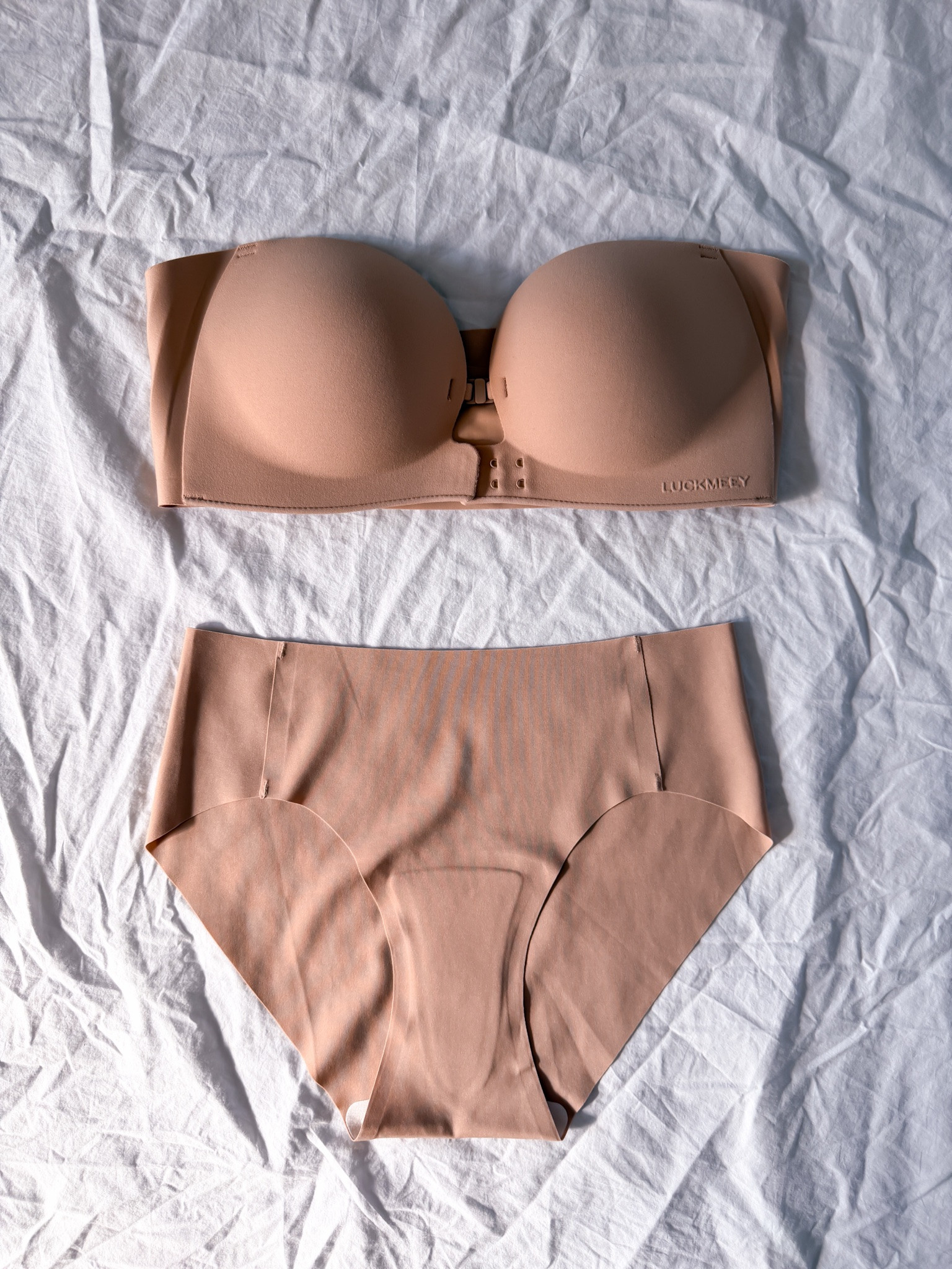 The strapless bra with the craziest lift! And anti-camel toe underwear

#LTKootd #LTKgrwm #LTKmomlife