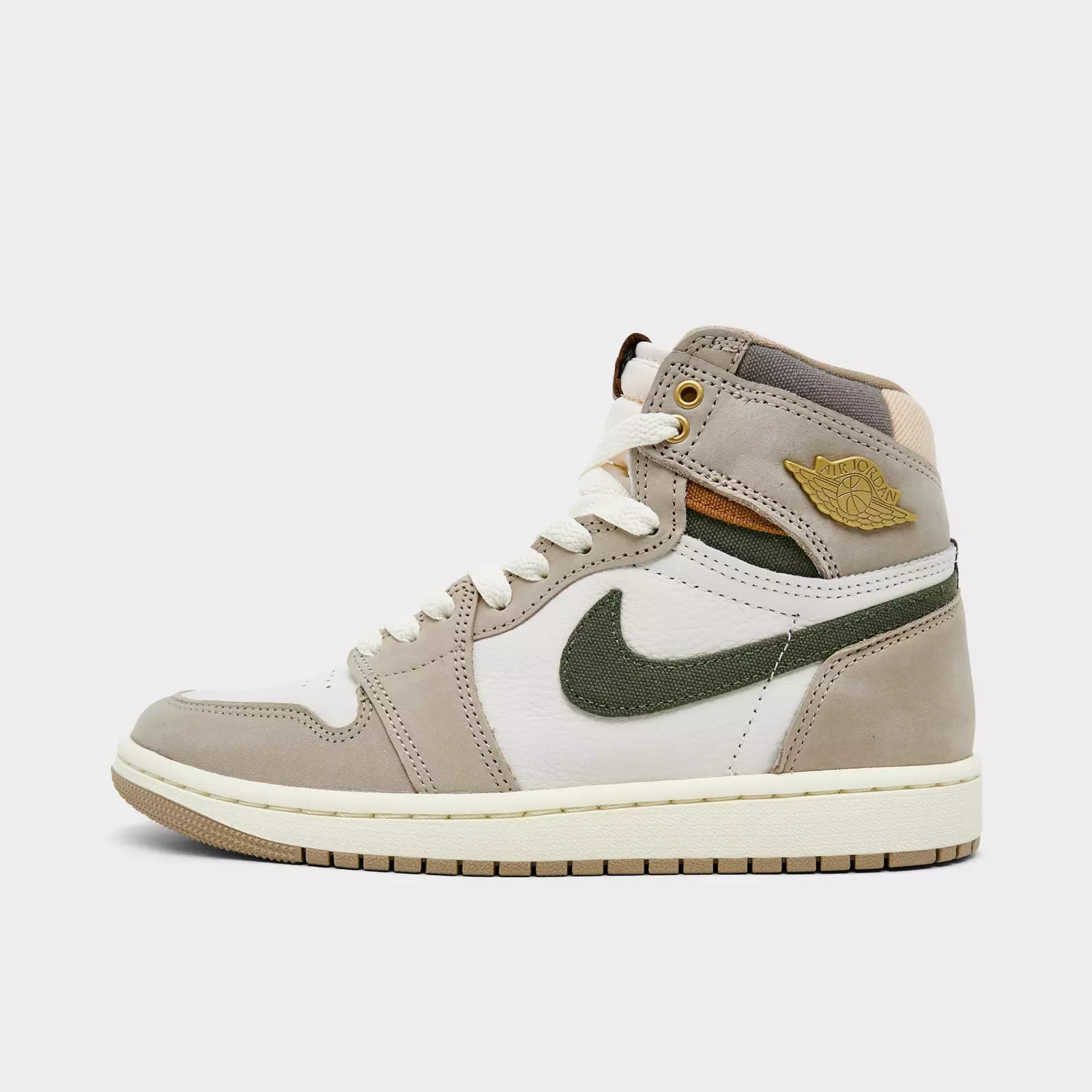 Women's Air Jordan Retro 1 High OG Casual Shoes | JD Sports (US)