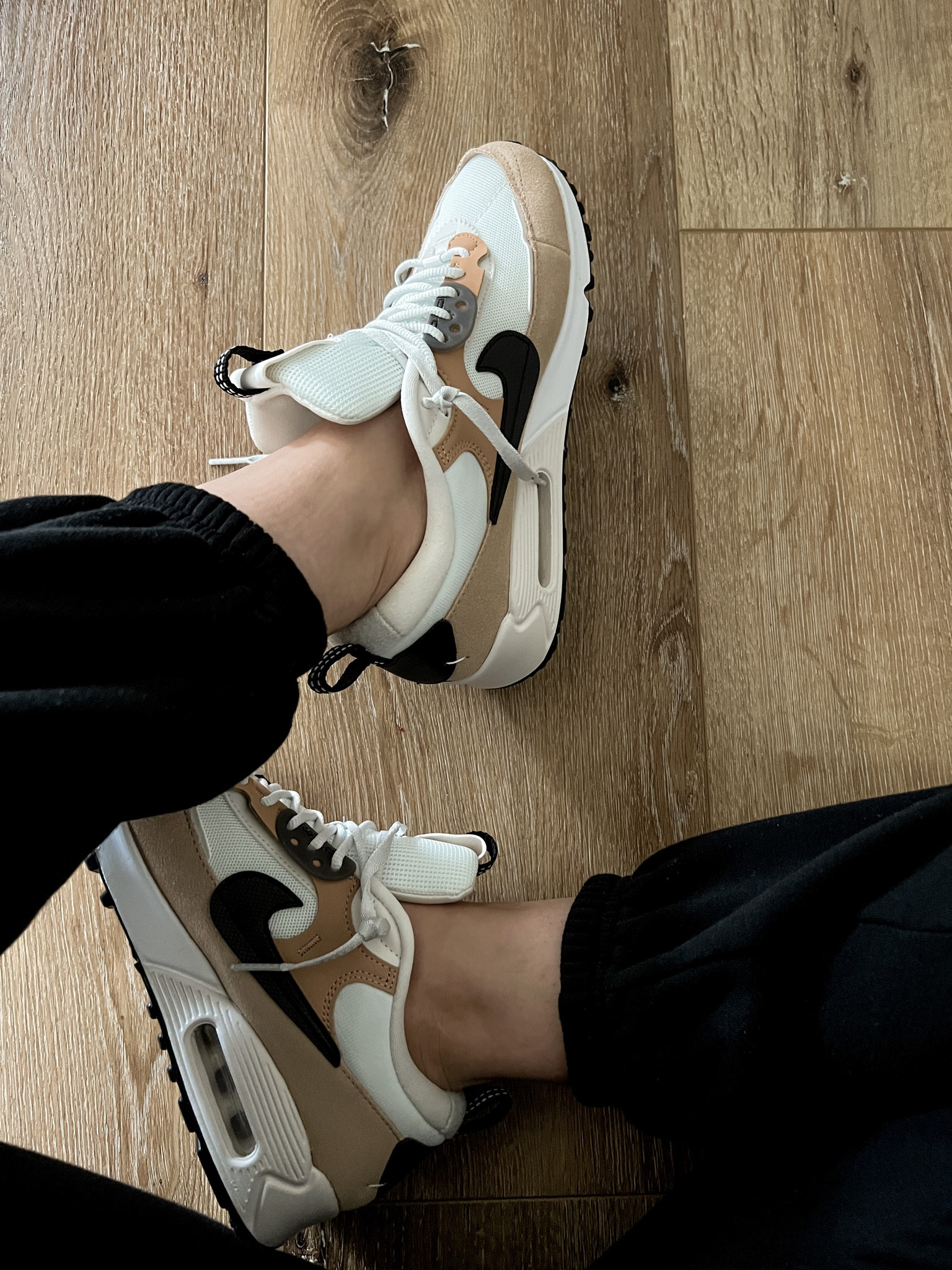 Fall sneakers are back in stock | Run TTS & so comfy 

xo, Sandroxxie by Sandra
www.sandroxxie.com | #sandroxxie


Shoe lover gift ideas, gift for her, Nike sneakers

#LTKHoliday #LTKSeasonal #LTKshoecrush