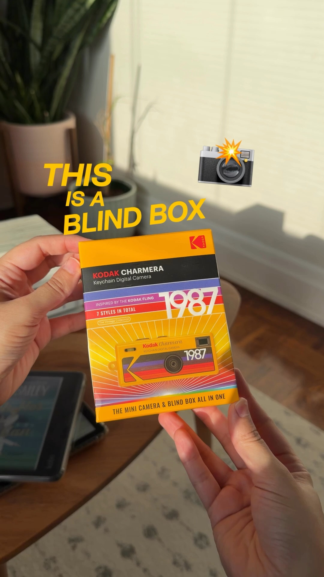 a keychain digital camera 🙌📸

this blind box by @kodak is MY kind of blind box !!! I grew up in the early 2000s era of digital cameras, so using this  mini version is super nostalgic!

I imagine lots of goofy pics and videos will be taken on this when I’m out with friends because how can you not want to play with it?

So although this is very much so NOT a need, I do think it could make for a great gift for the camera enthusiast in your life 😍 


#kodakcharmera #digitalcamera #camerakeychain 