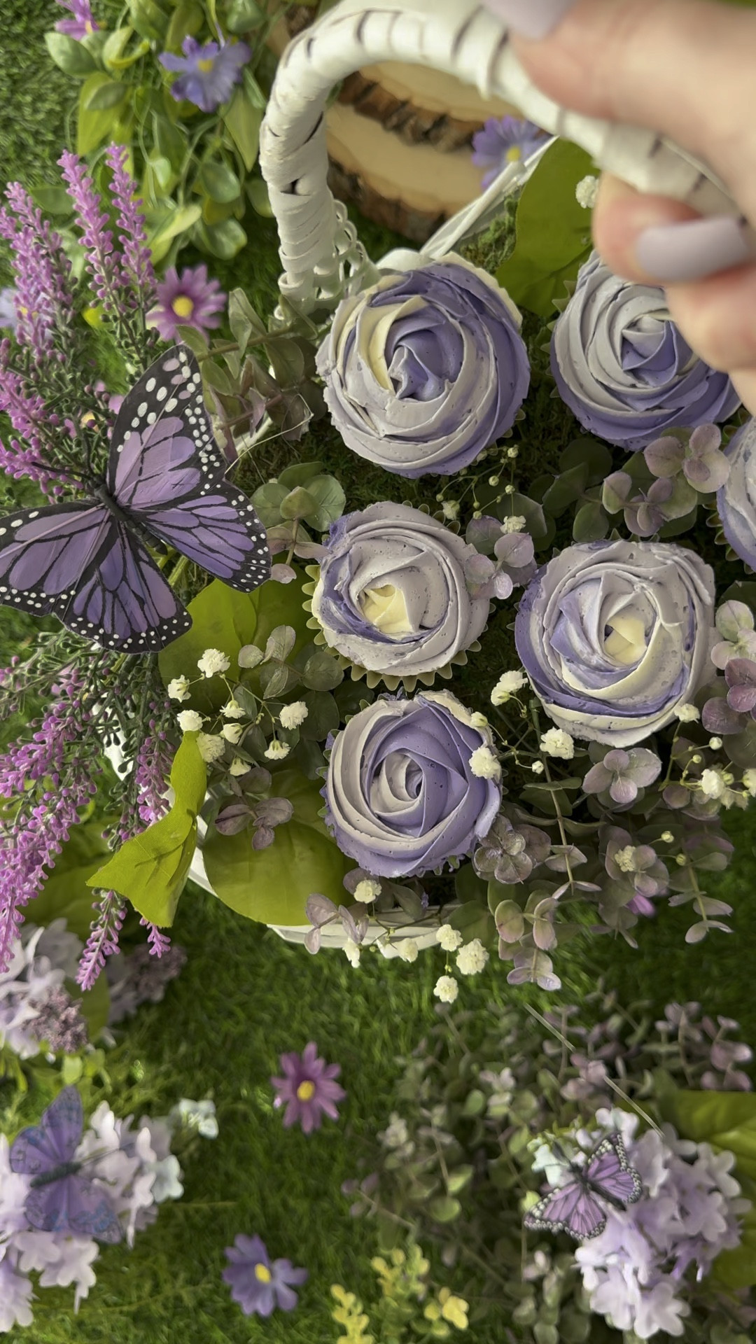 This rosette cupcake basket is such a cute idea for spring! 

#LTKParties #LTKSeasonal