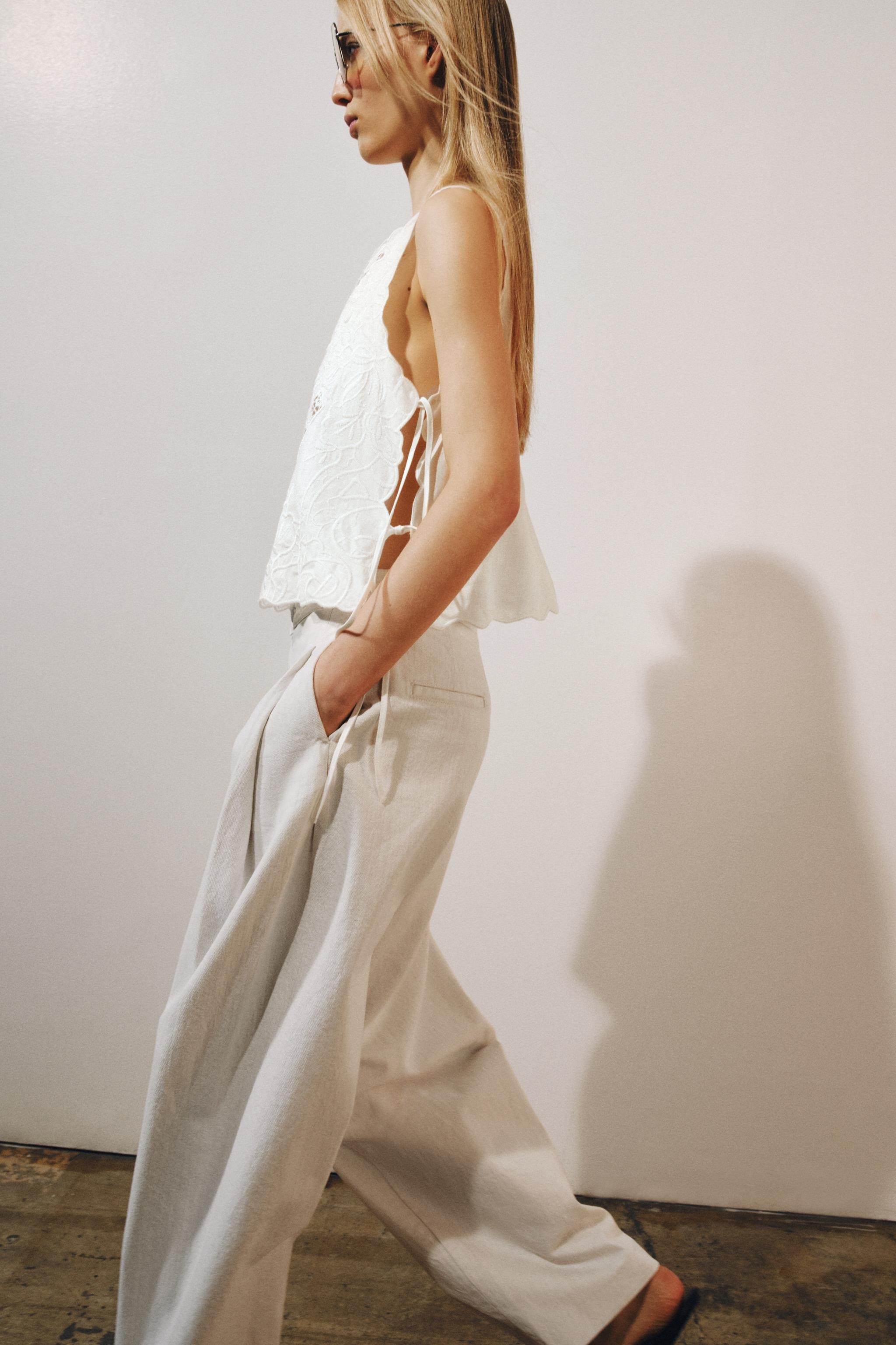 DescriptionD\u00e9tailsDimensionsZARA WOMAN COLLECTIONChemise confectionn\u00e9e en filature avec... | Zara FR