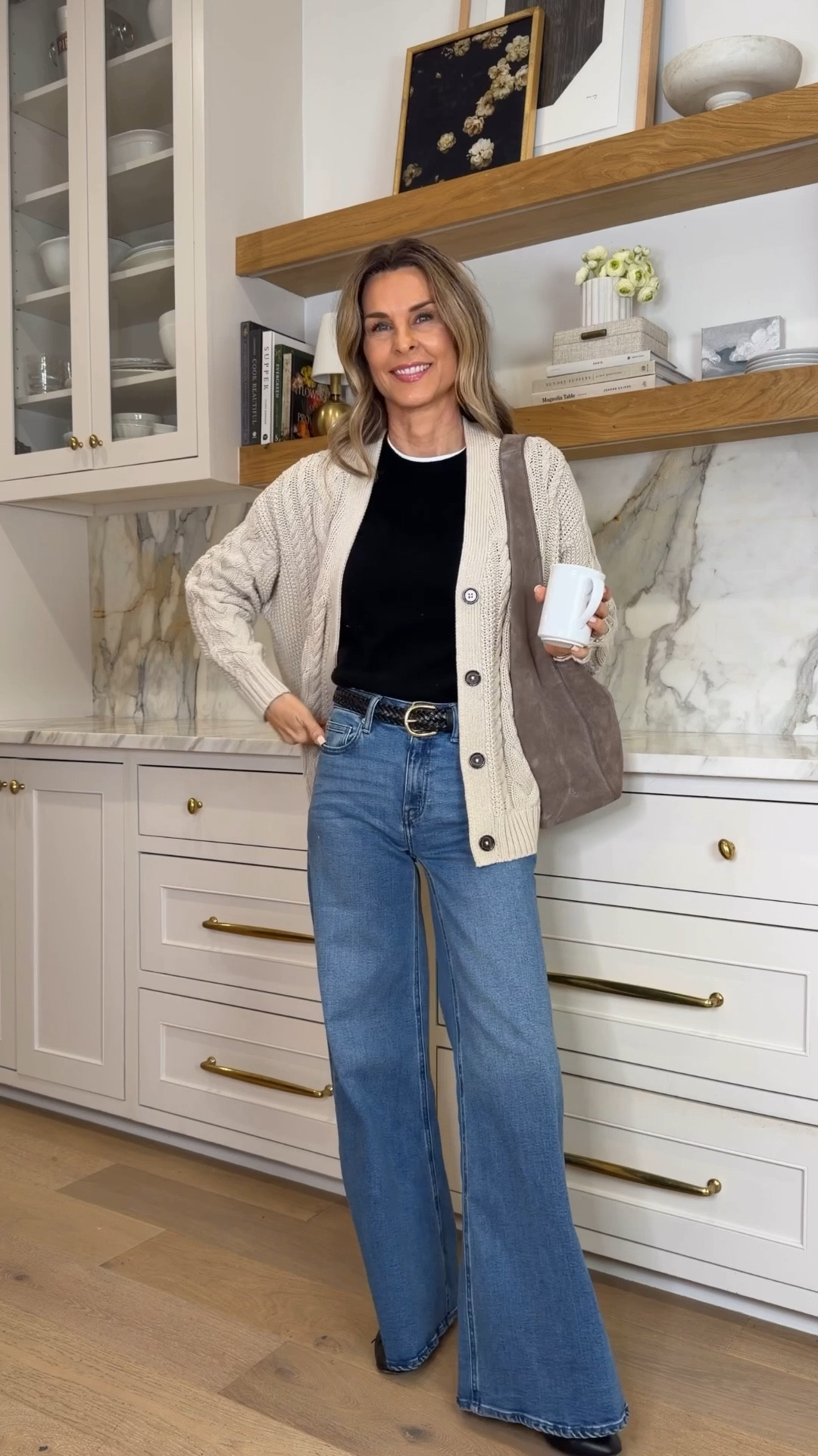 Quince new styles! I’m 5’6’’.
-Palazzo pants size up one size (I size up one size in all Quince jeans). They are 30 inch.
-Cable knit cardigan size S
-Cashmere sweater size XS
-Braided belt
-New suede hobo bag
@onequince #QuincePartner


#LTKgrwm #LTKdayinmylife #LTKootd