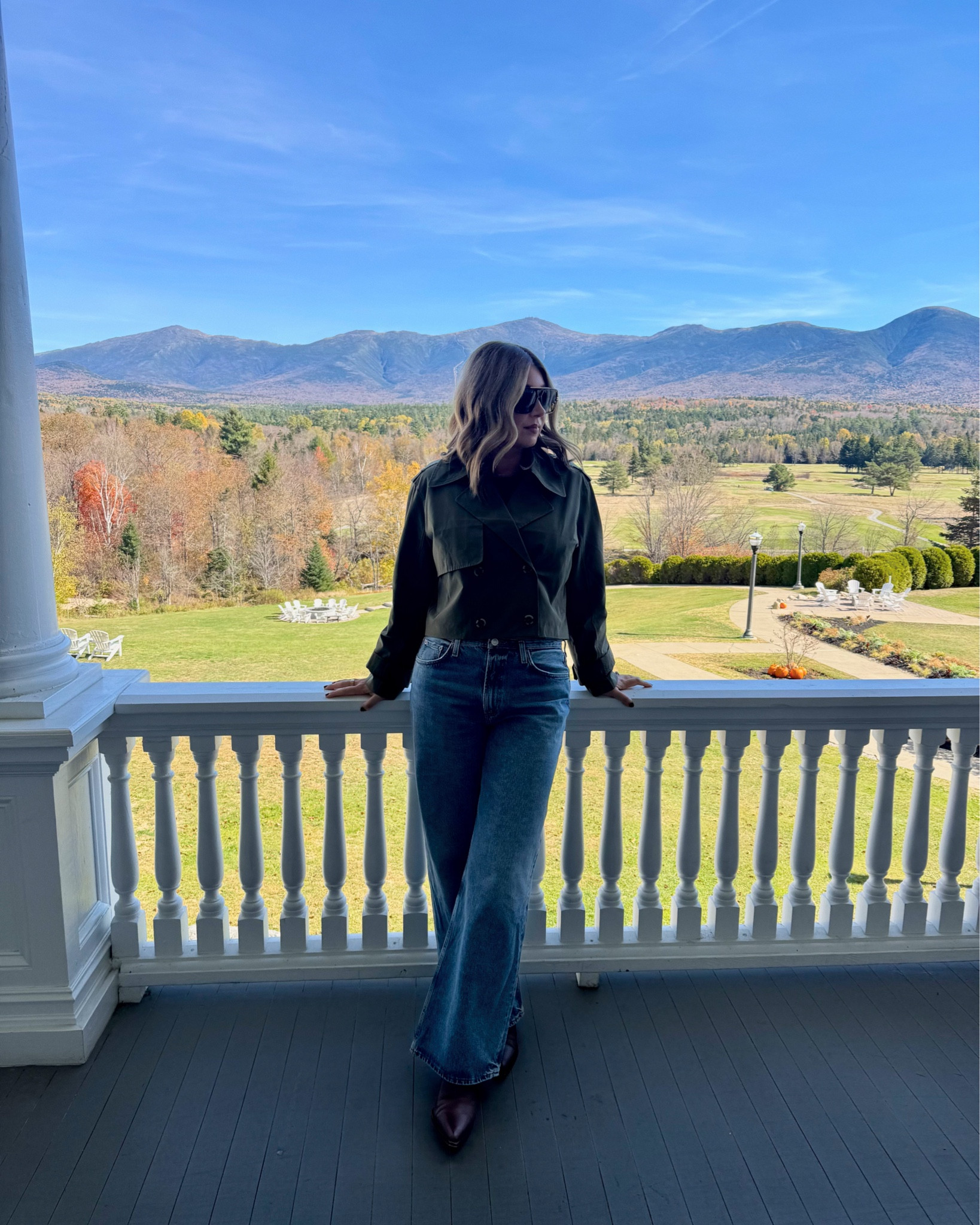 Splurge Worthy Staples
I wear a 28 in the jeans - they run 1-2 sizes big and a little long 
Size medium regular in Aritzia pants 
Size 36DDD in bra - it runs a little snug 
Size medium in long sleeves 
Size medium in scuba pants & M/L in cropped scuba 

I’m currently 150lbs, 5’7 & 36DDD. My weight fluctuates so I’m between 150-160 in these photos 

#LTKootd