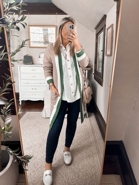 This colorblock cardigan is giving me preppy varsity vibes. It’s from temu! Wearing a medium
Bottoms are maternity jeans from Spanx! Highly recommend! Wearing my normal size medium 
Bump outfit
Maternity jeans


#LTKbump