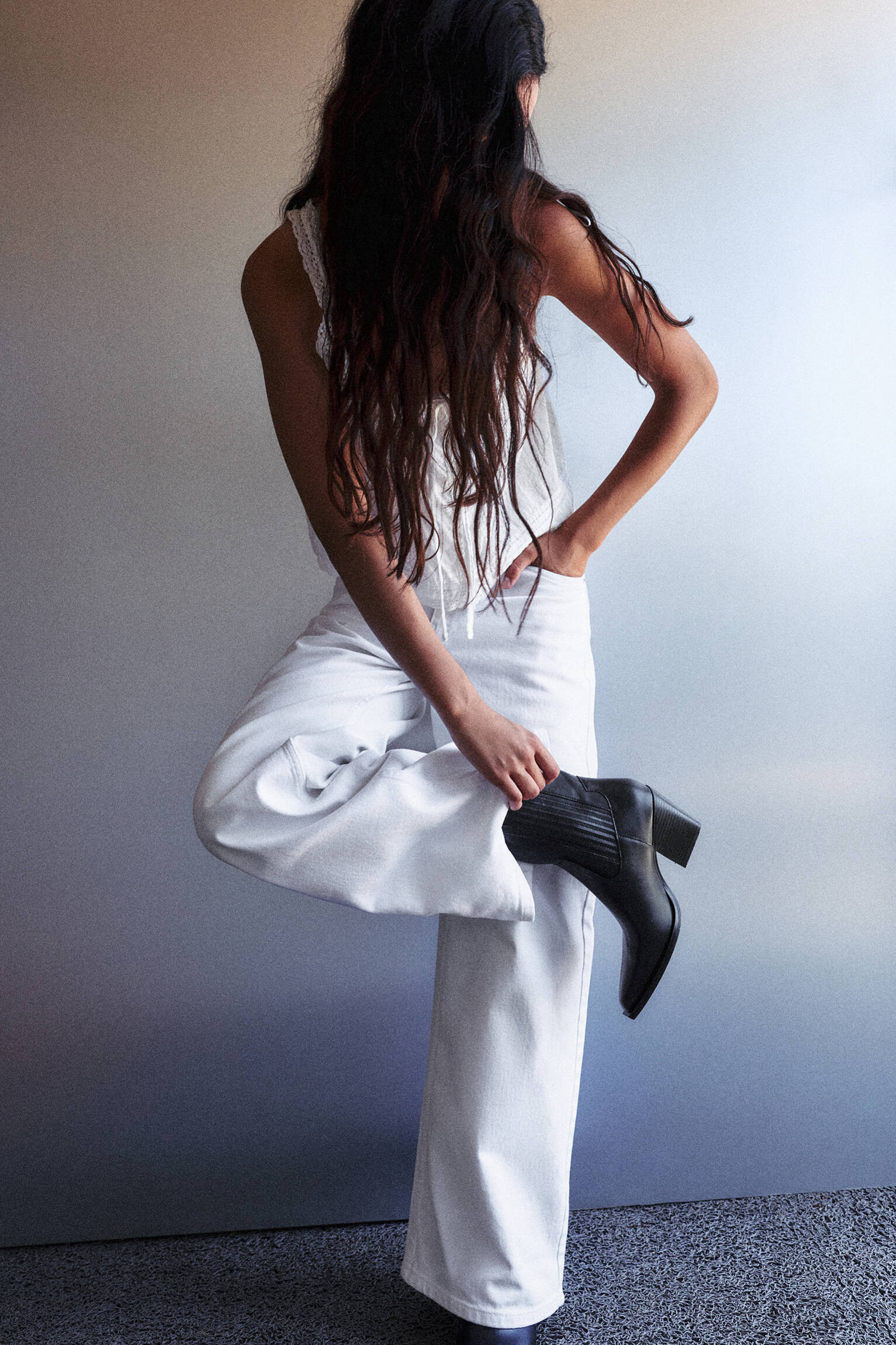 Absatzstiefeletten im Cowboylook - PULL&BEAR | PULL and BEAR DE