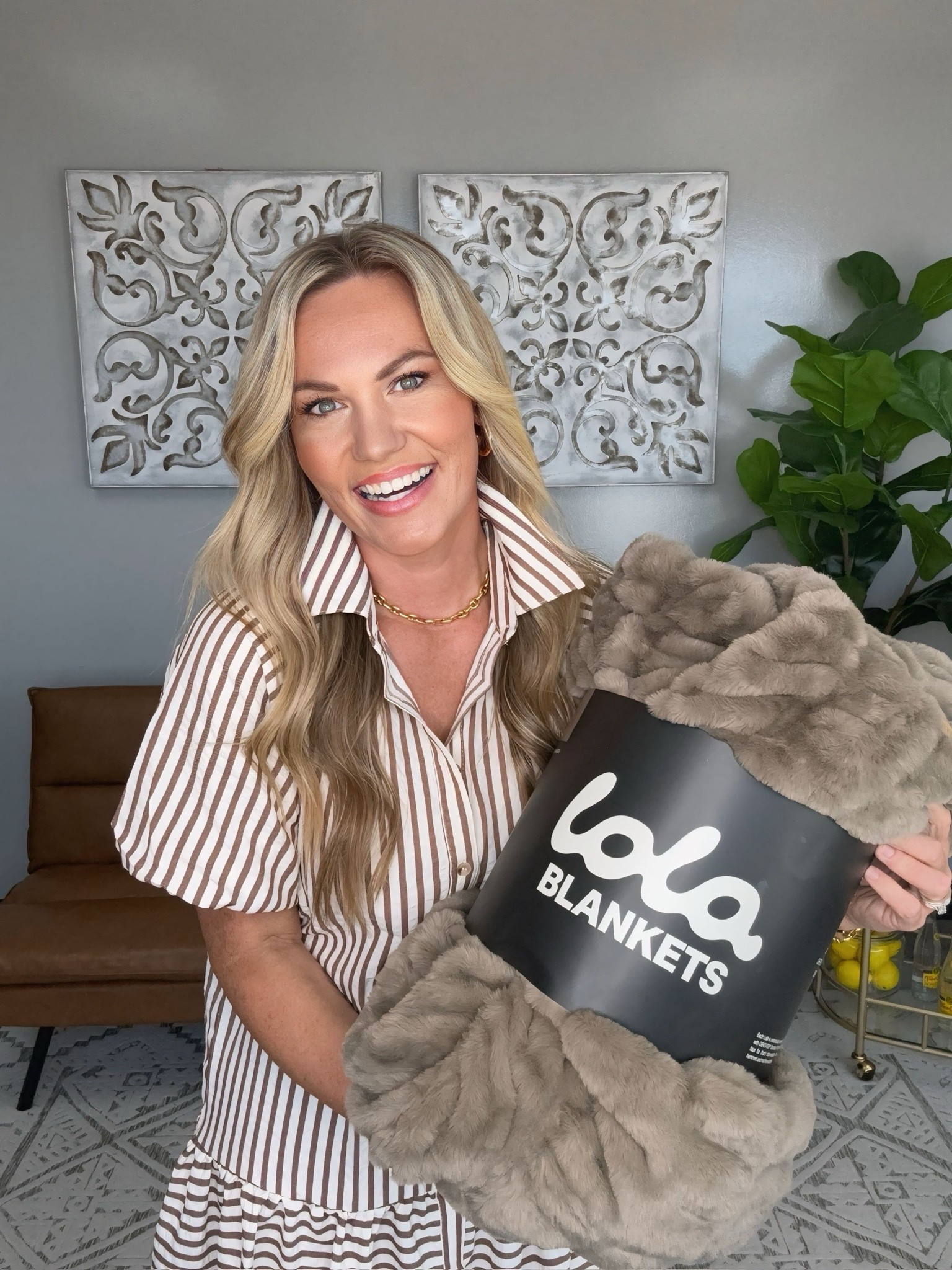 Lola Blankets is the best! I am doing a giveaway for Father's Day but you can always use my code AUDRIE35 at checkout to get 35% off! 

LolaBlankets AudrieDollins HomeFinds BestHomeFinds Blanket Throw trend 

 #LTKstorytime #LTKOver40 #LTKHome