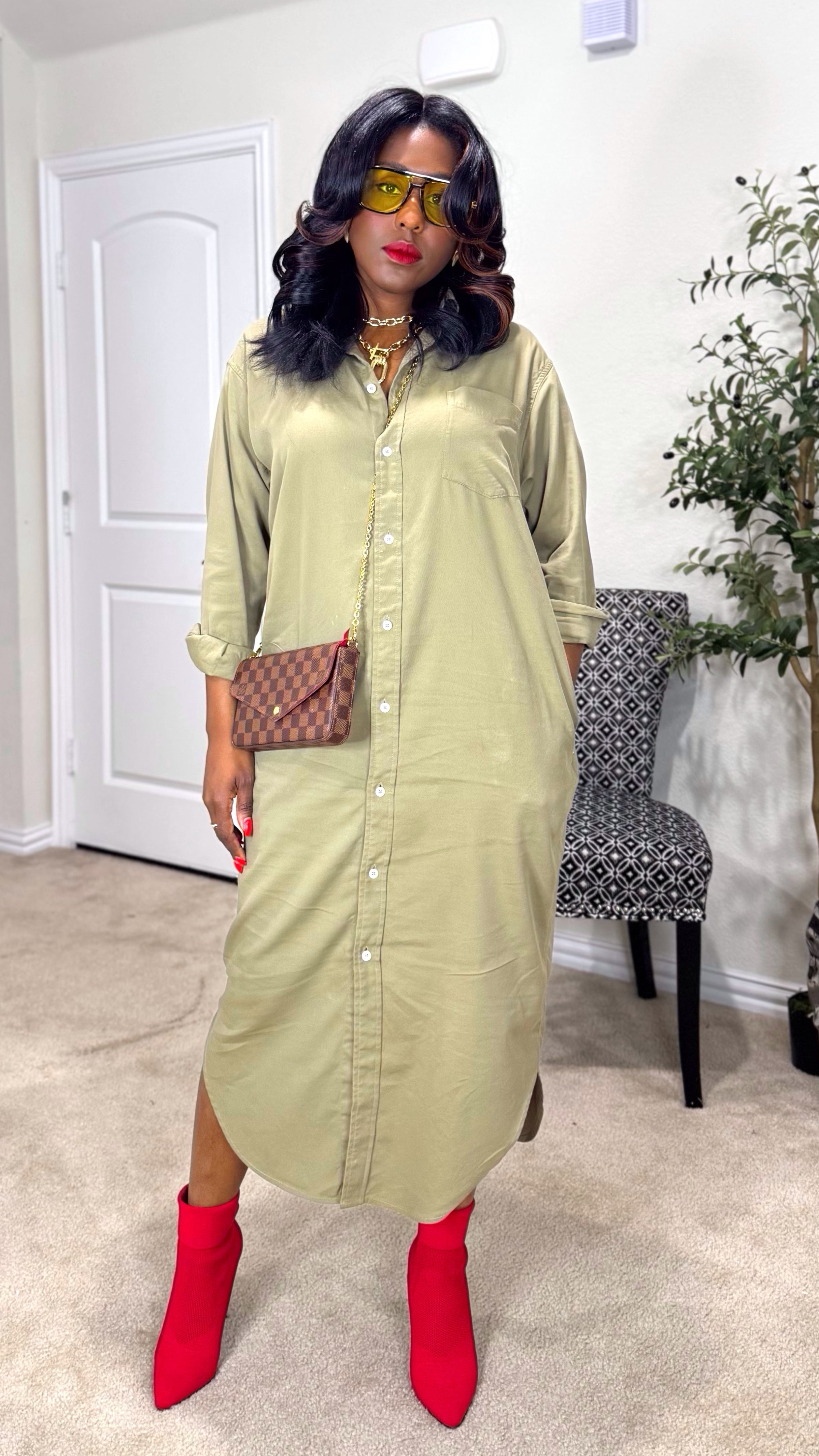 This is why I thrift! I love how comfortable and laxed this thrifted @buckmason dress looks and feels. The dress and shoes were thrifted from @thriftgiant 

Do you thrift? What is your favorite Thrift Find? See more if my thrifted finds on my YouTube Channel. DonyB TV

Dress: @buckmason (thrifted) 
Shoes: @stevemadden (thrifted)
Purse: @louisvuitton 
Shades: @sheinofficial 
Jewelry: @sheinofficial 
Lipstick: Stamina liplingerie @nyxcosmetics 
Perfume: RiRi

#reelsinstagram #reels #fashion #ootd #grwm #fallfashion #fallfashiontrends #winterfashion #falloutfits #fashionreels #dallasblackbloggers #dfwinfluencer #dfwinfluencers #clothinghaul #styleinspo #fashionseries #tryonhaul #lookbook #outfitinspiration #fashionstyle #fashionblogger #blackfashionista #dallascontentcreator #ugc #ugccreator #ugccommunity #ugcexample #thriftedfashion #thriftedstyle #thriftstorefinds