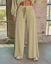 Off Hours Fleece Wide Leg Sweatpants | VICI