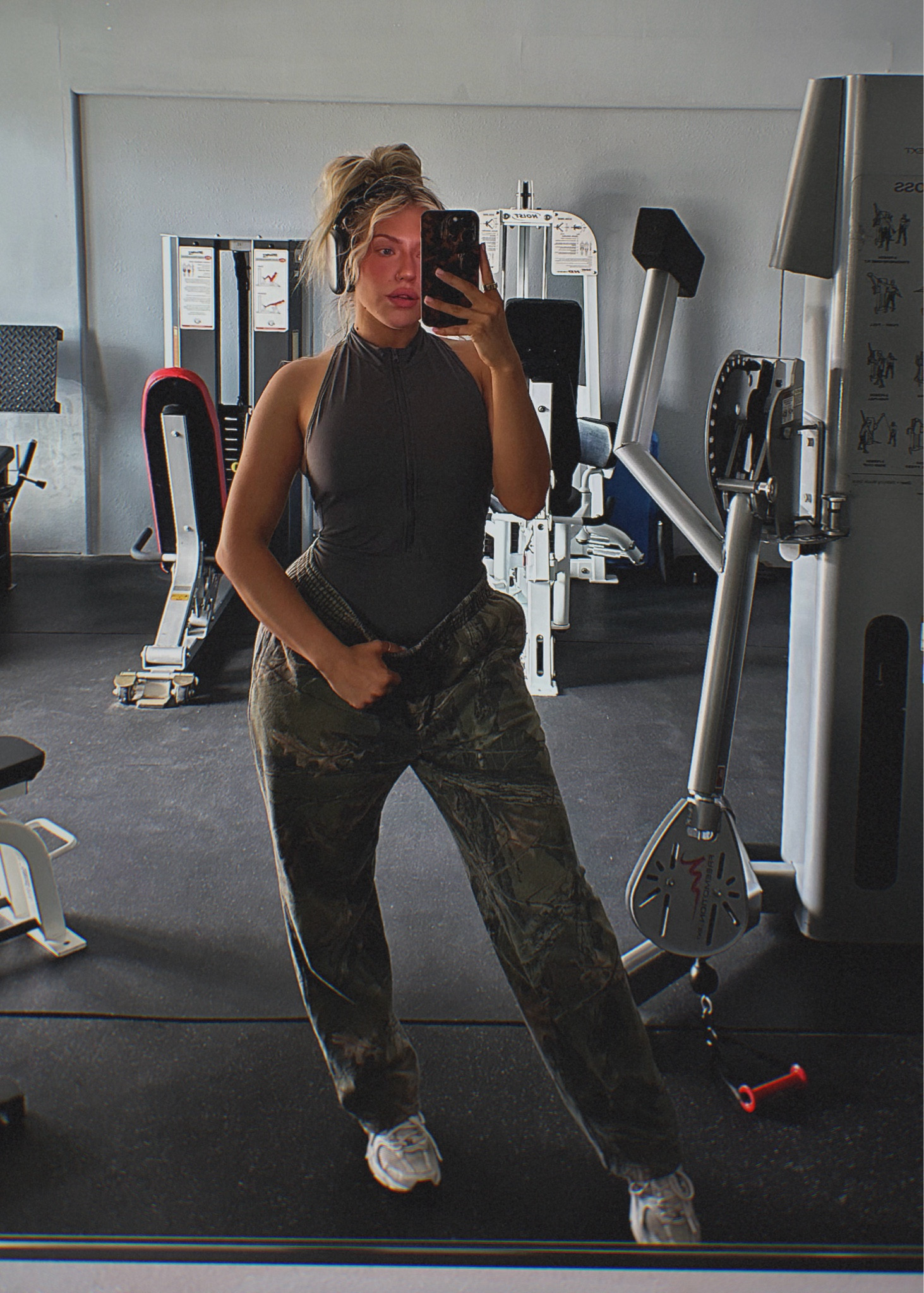 wearing a size M in sweats

#LTKFitness #LTKActive