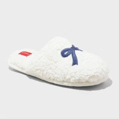 Women's Fleece Bow Scuff Slippers - Wondershop™ | Target