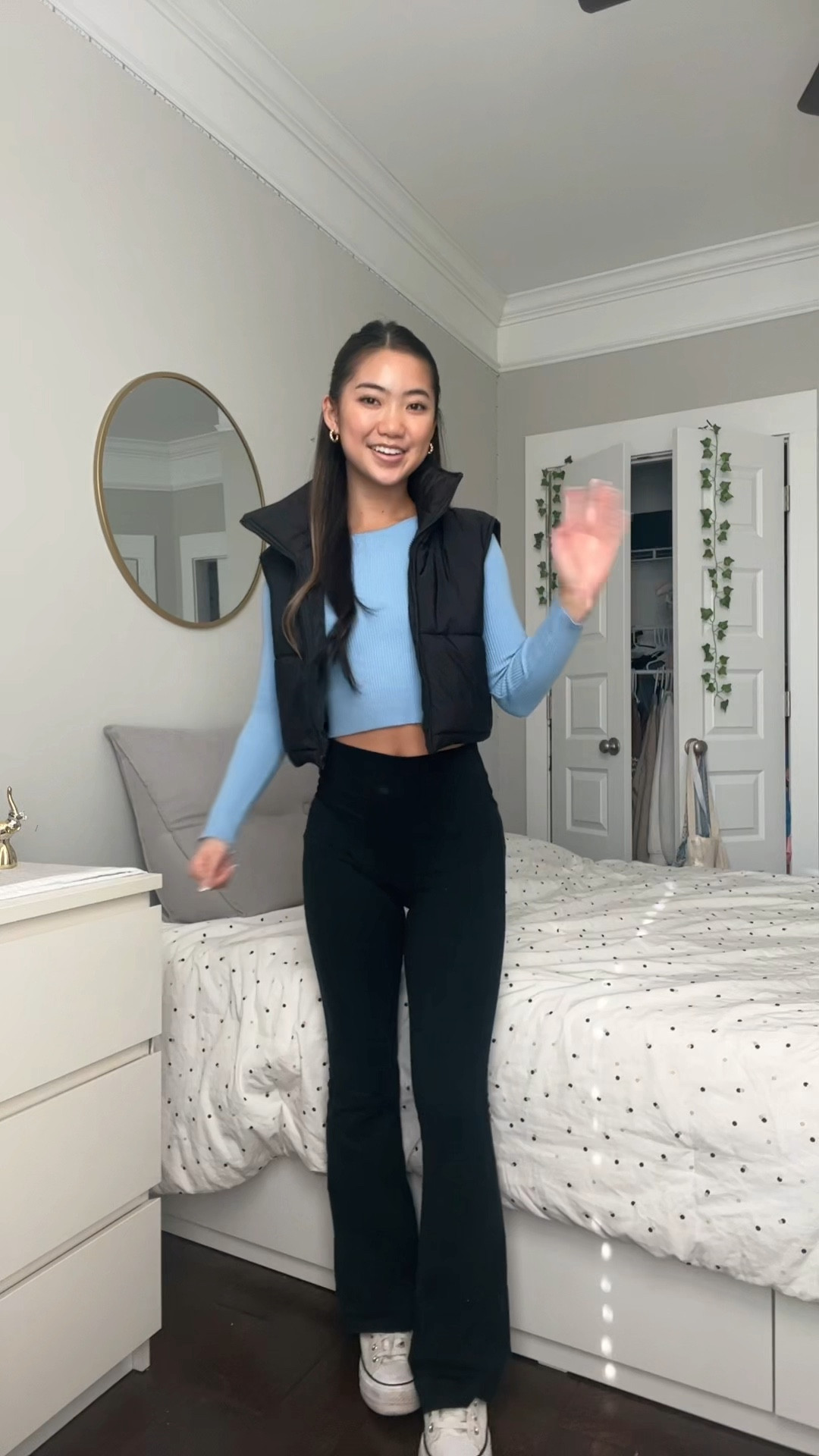 CODES AT BOTTOM ‼️
1: top- 2, vest- xs, leggings- xs
2: whole fit- white fox (xs) similar listed
3: top- xs/s, jeans- 24
4: top- xs, jeans- Zara (2) similar listed
5: top- amaré (xs) similar listed, sweats- brandy (o/s) similar listed
6: top- xxs, jeans- xs
7: top- small, jeans- 24
CODES 🫶🏼
White Fox: LAURENKTIKTOK 
Princess Polly: LAURENKIM 
Grey Bandit: LAUREN15 