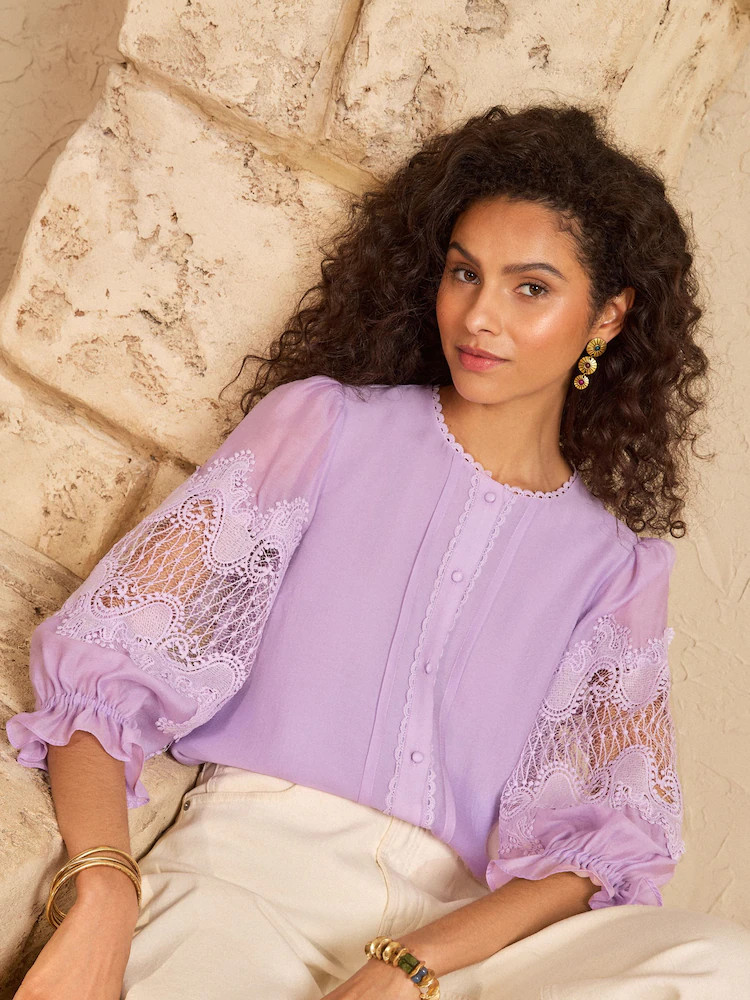 Lila-paars - Love & Roses Lace Long Sleeve Button Front Blouse | Next EU