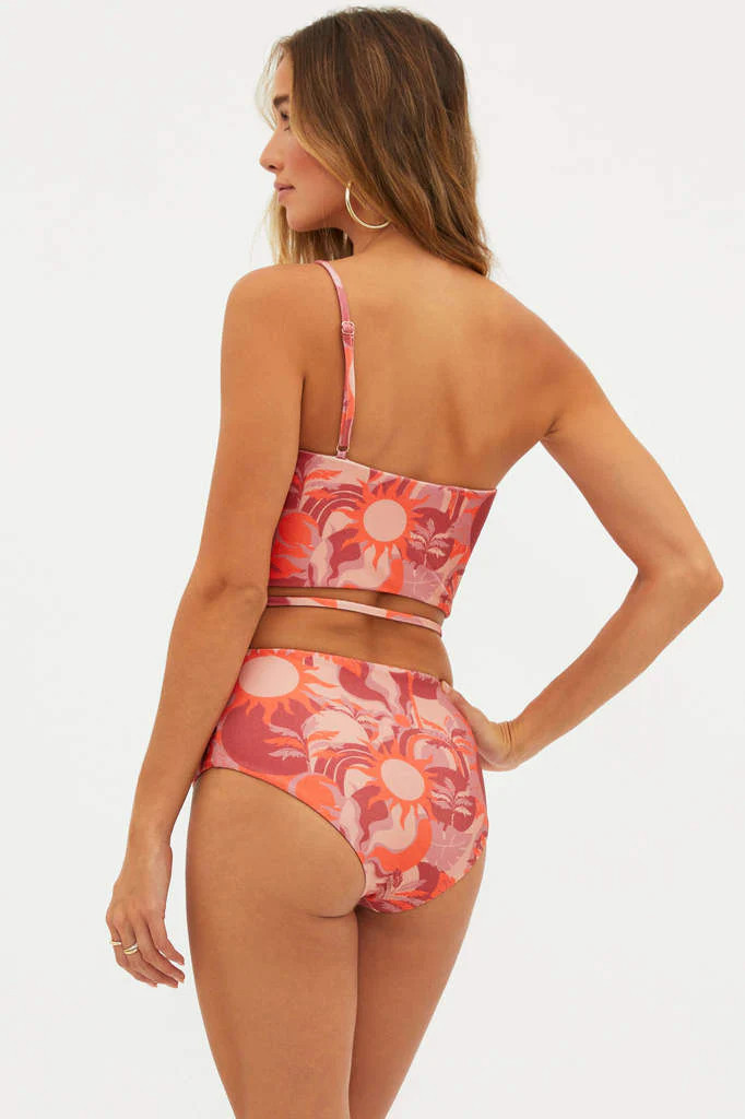 Milly Bottom Desert Oasis | Beach Riot